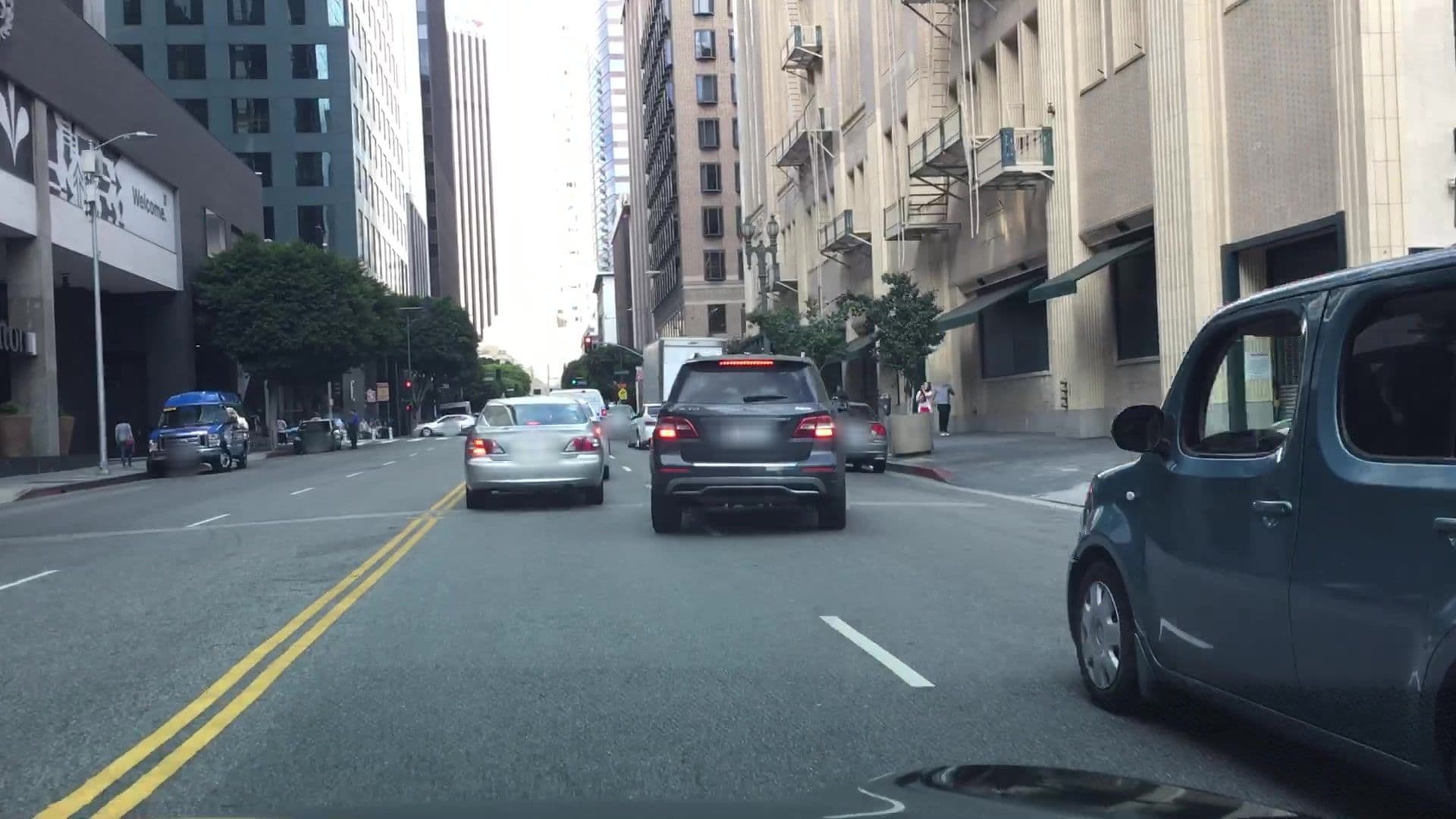 Street view near Hidalgo Lodge, Los Angeles — © lvl5 (CC BY-SA · Mapillary)