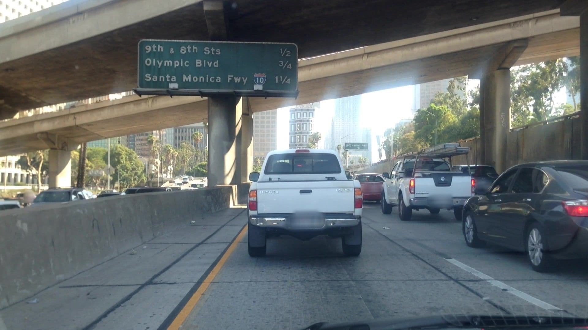 Street view near Marriott Room 737, Los Angeles — © lvl5 (CC BY-SA · Mapillary)
