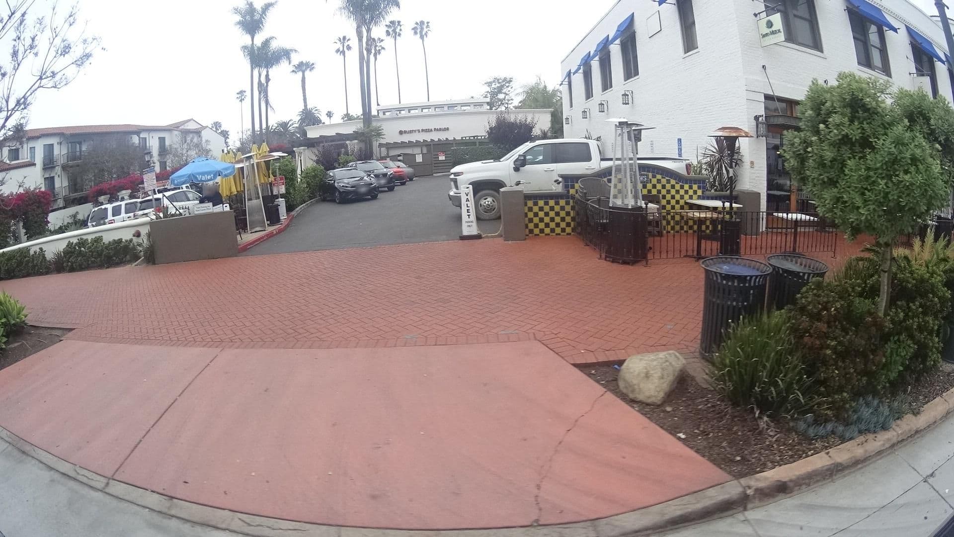 Street view near Beachhouse Riviera Hotel, Santa Barbara — © marker_geo (CC BY-SA · Mapillary)