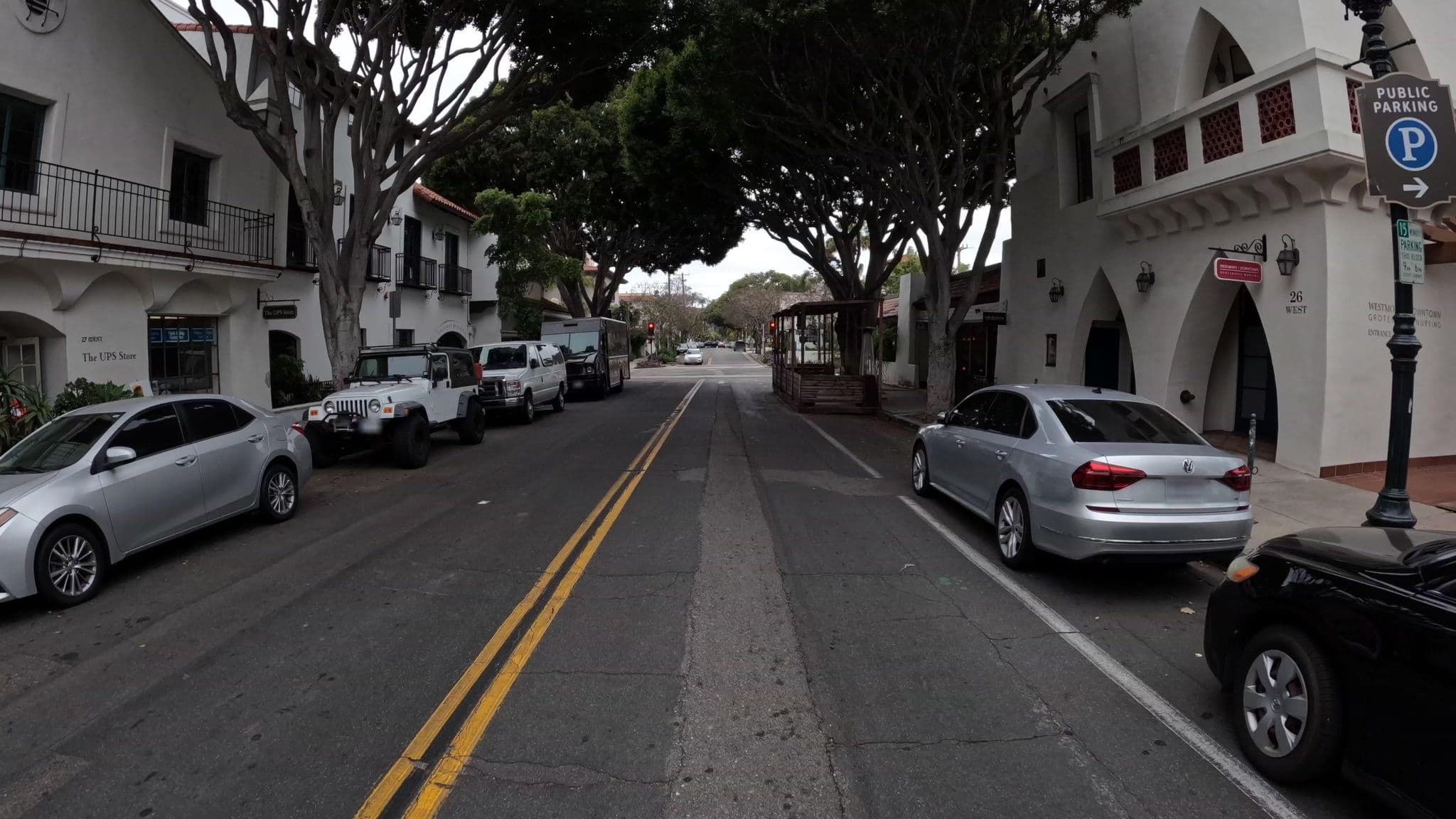 Street view near Santa Barbara Vacation Rentals, Santa Barbara — © marker_geo (CC BY-SA · Mapillary)