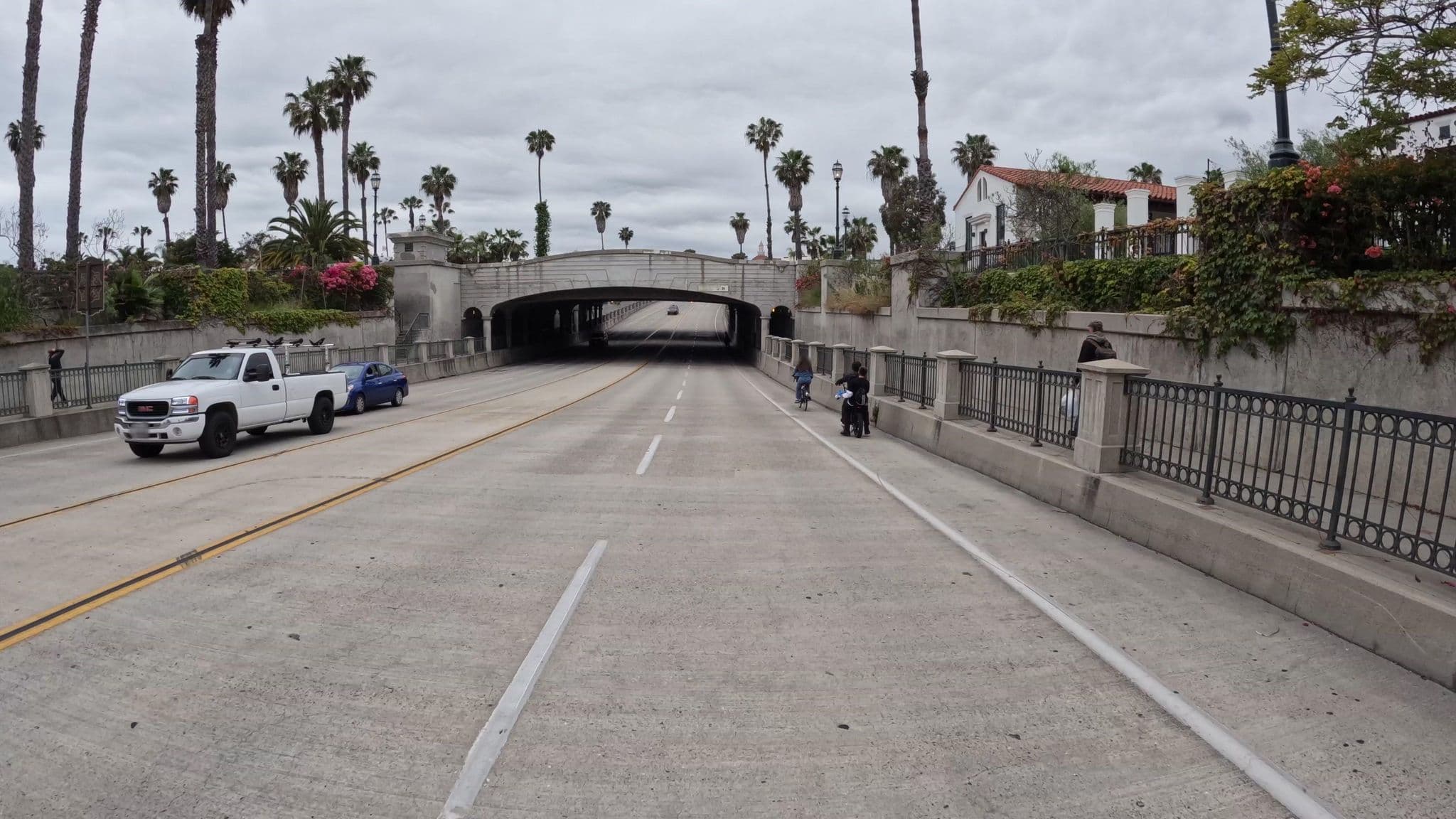 Street view near The Wayfarer, Santa Barbara — © marker_geo (CC BY-SA · Mapillary)