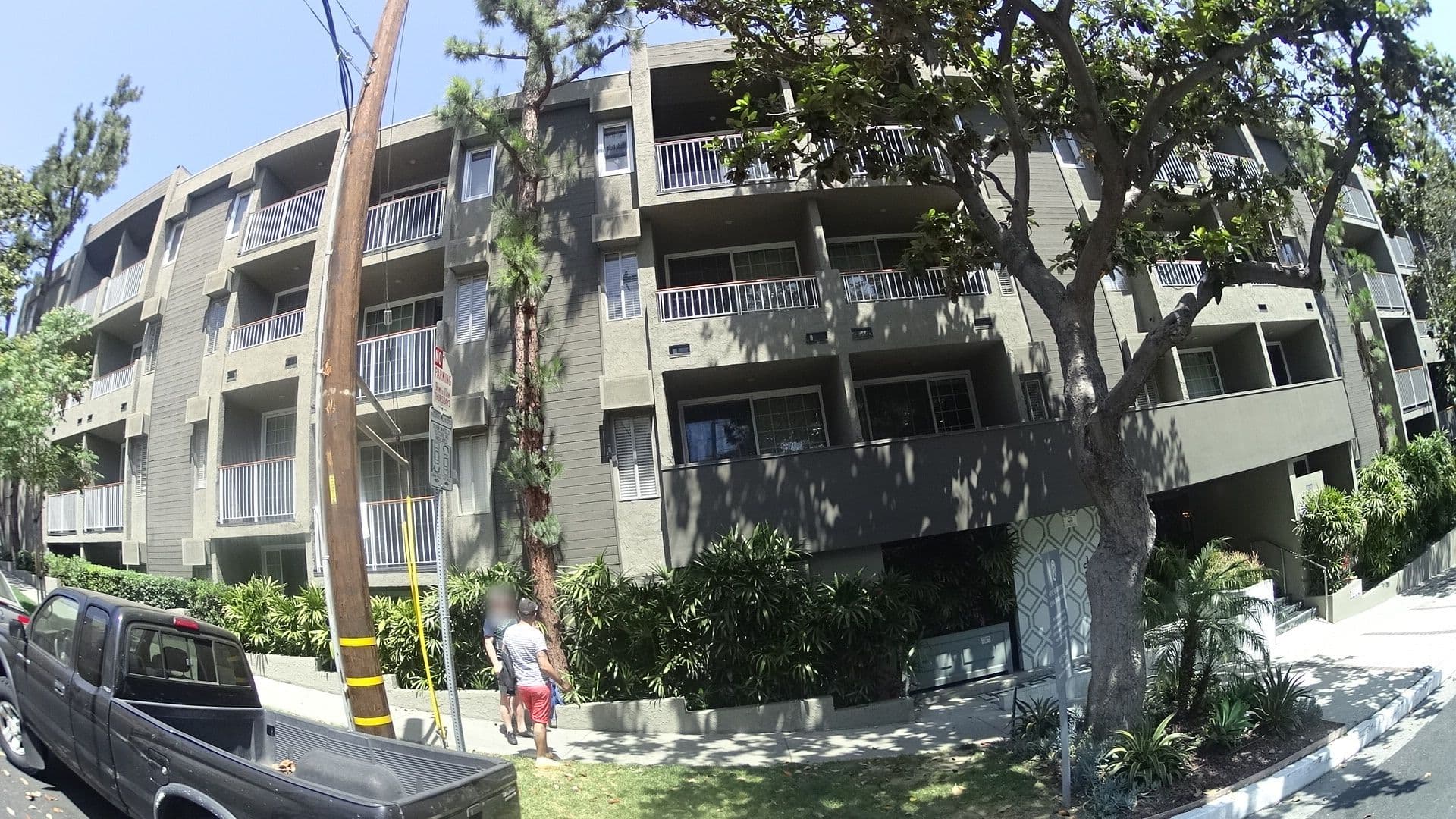 Street view near The Chamberlain Hotel Pool, Beverly Hills — © mly_la (CC BY-SA · Mapillary)