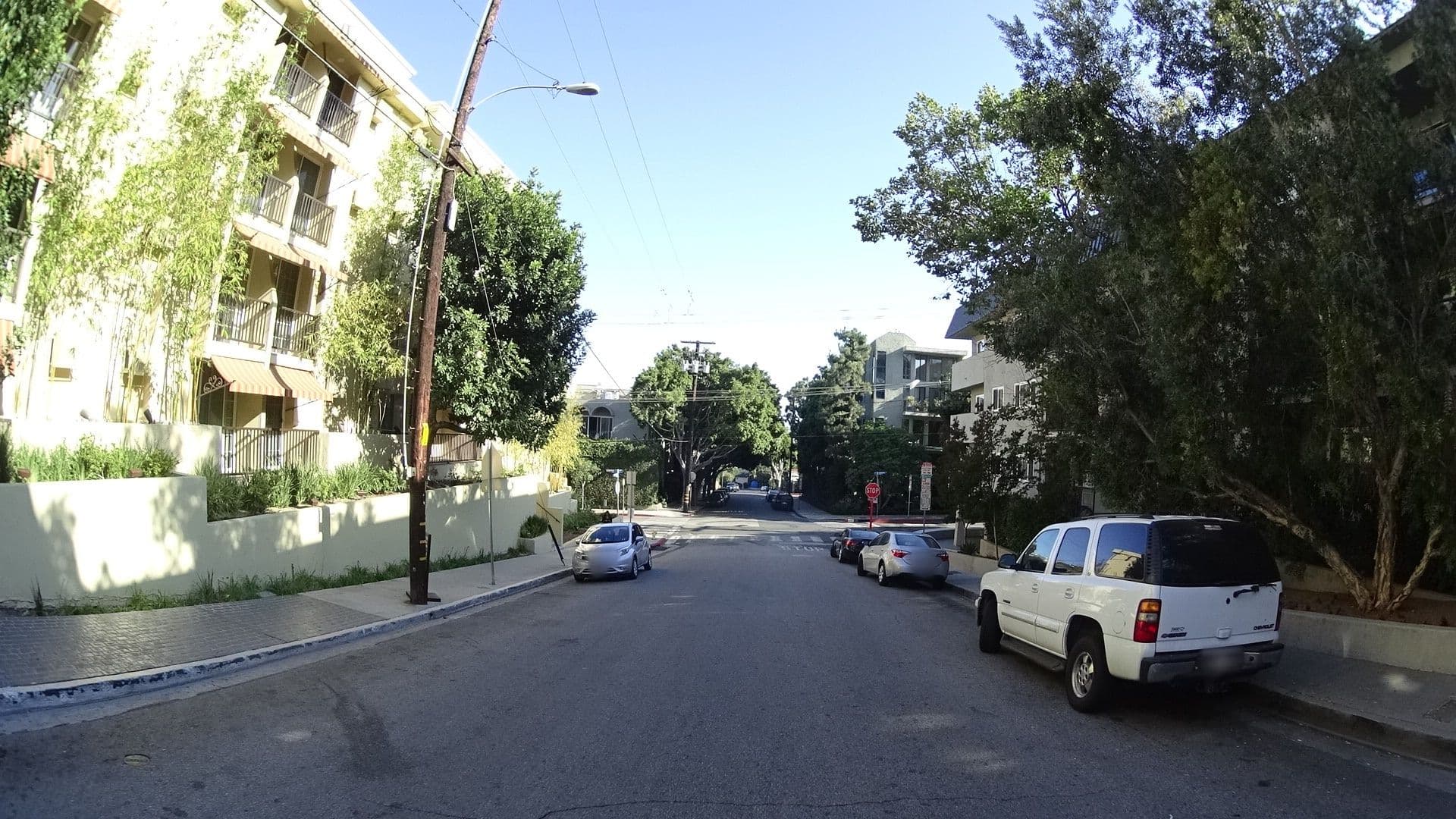 Street view near Room No.421, Beverly Hills — © mly_la (CC BY-SA · Mapillary)