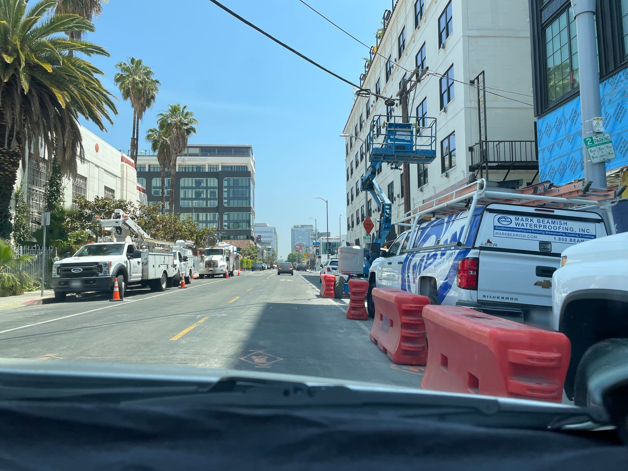 Street view near Caption By Hyatt, Hollywood — © etunell (CC BY-SA · Mapillary)