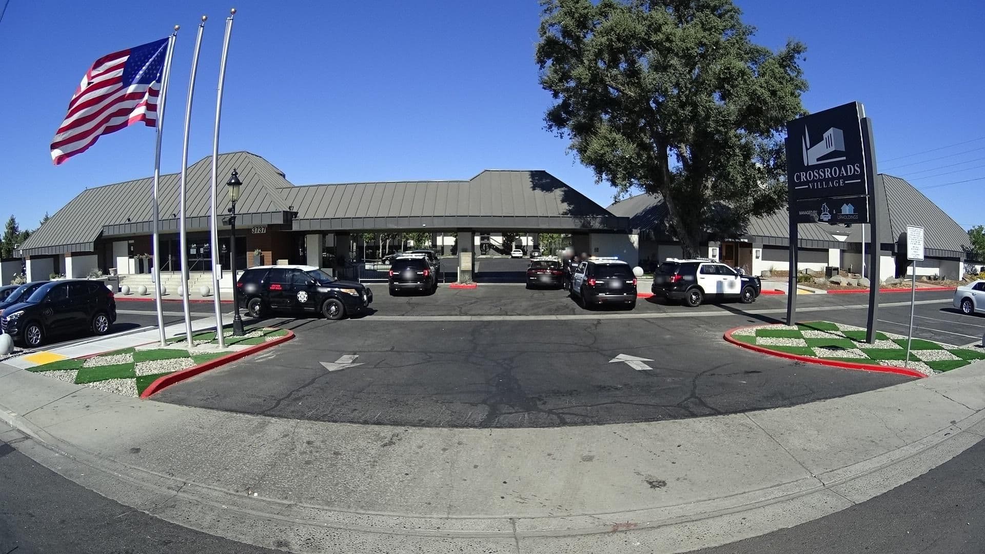 Street view near park inn, Old Fig Garden — © marker_geo (CC BY-SA · Mapillary)