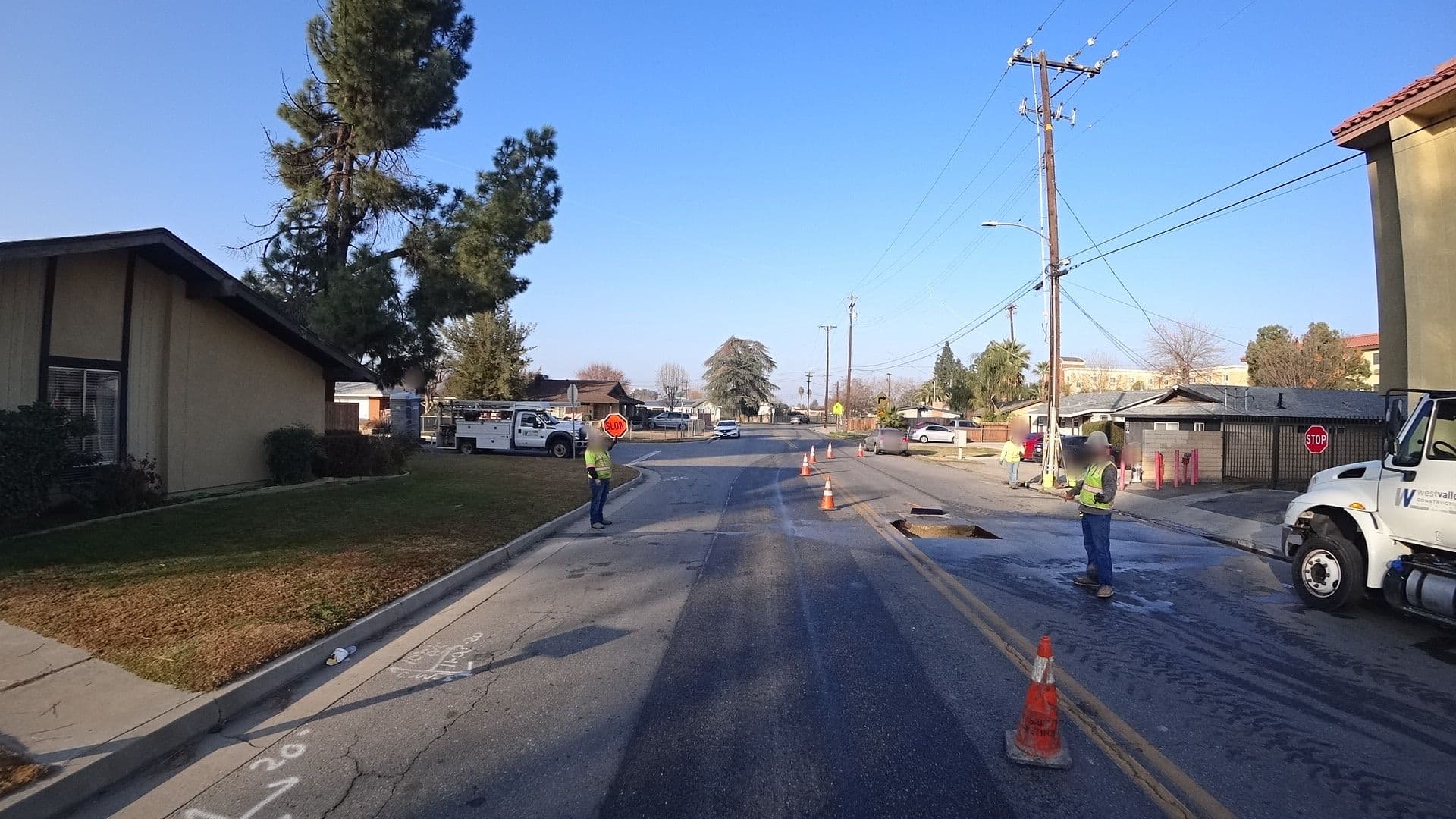 Street view near Choice Hotels, Bakersfield — © marker_geo (CC BY-SA · Mapillary)