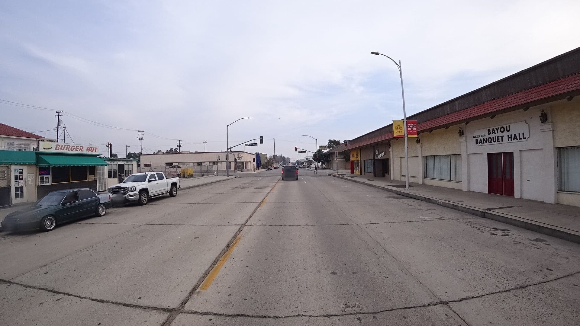Street view near Hart Hotel, Bakersfield — © marker_geo (CC BY-SA · Mapillary)