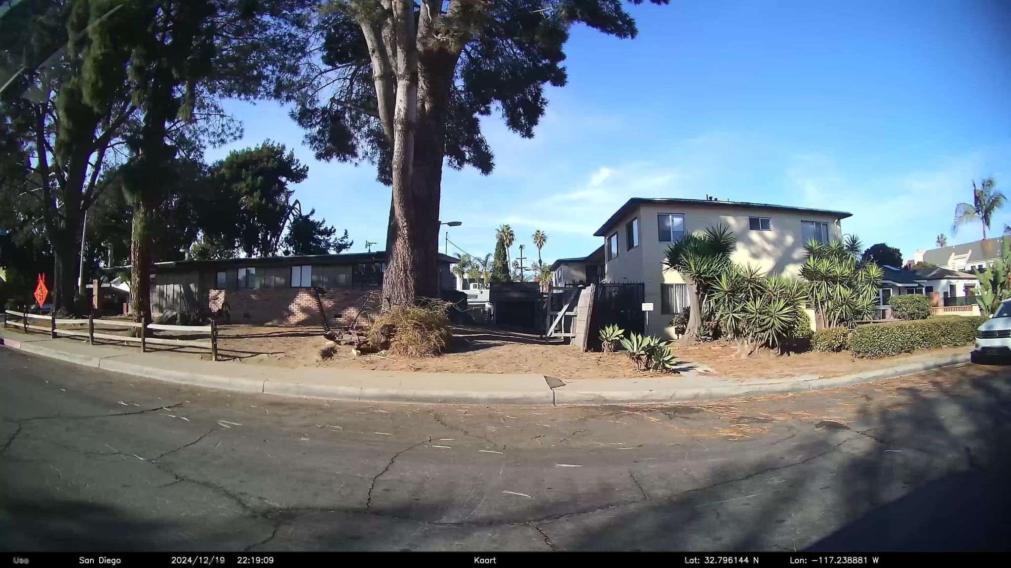 Street view near The StabIt Inn, La Jolla — © GoProMAX3M (CC BY-SA · Mapillary)