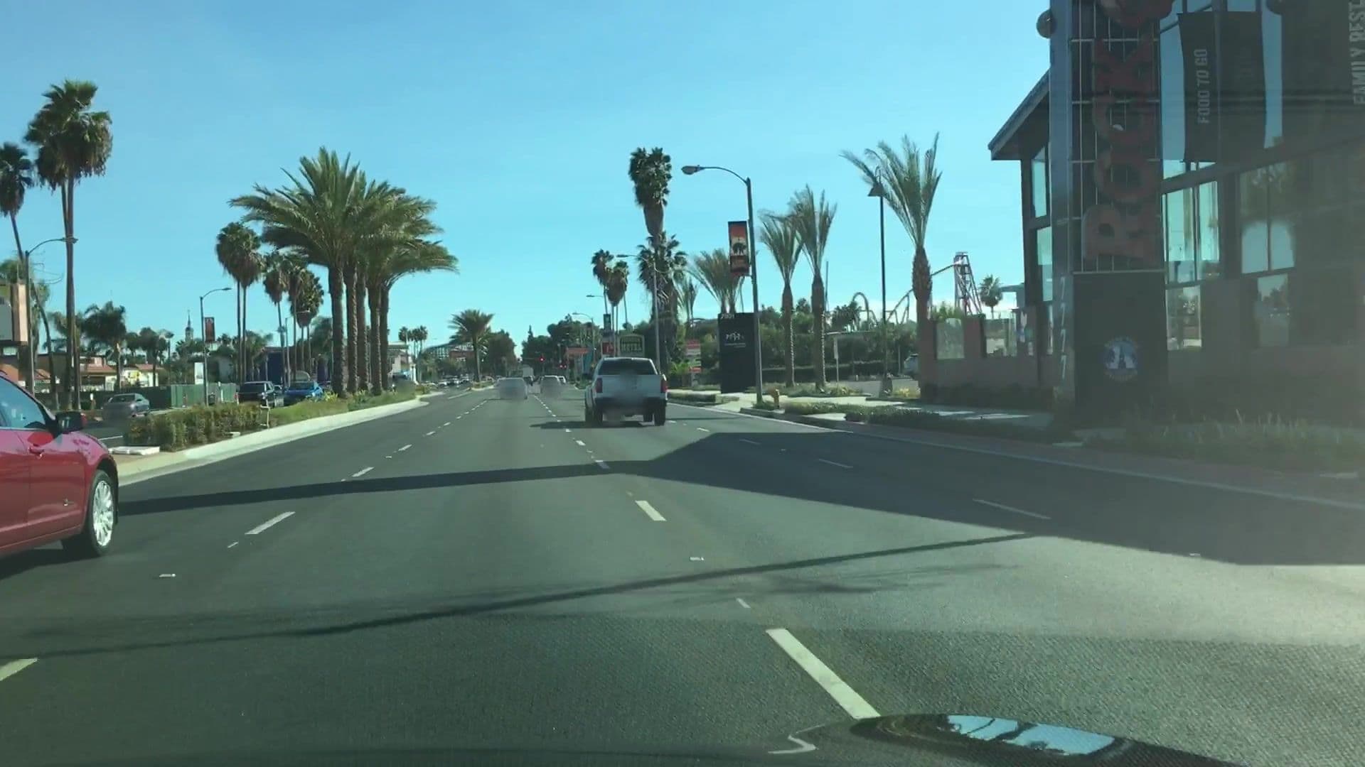 Street view near Gaslite Motel, Buena Park — © lvl5 (CC BY-SA · Mapillary)