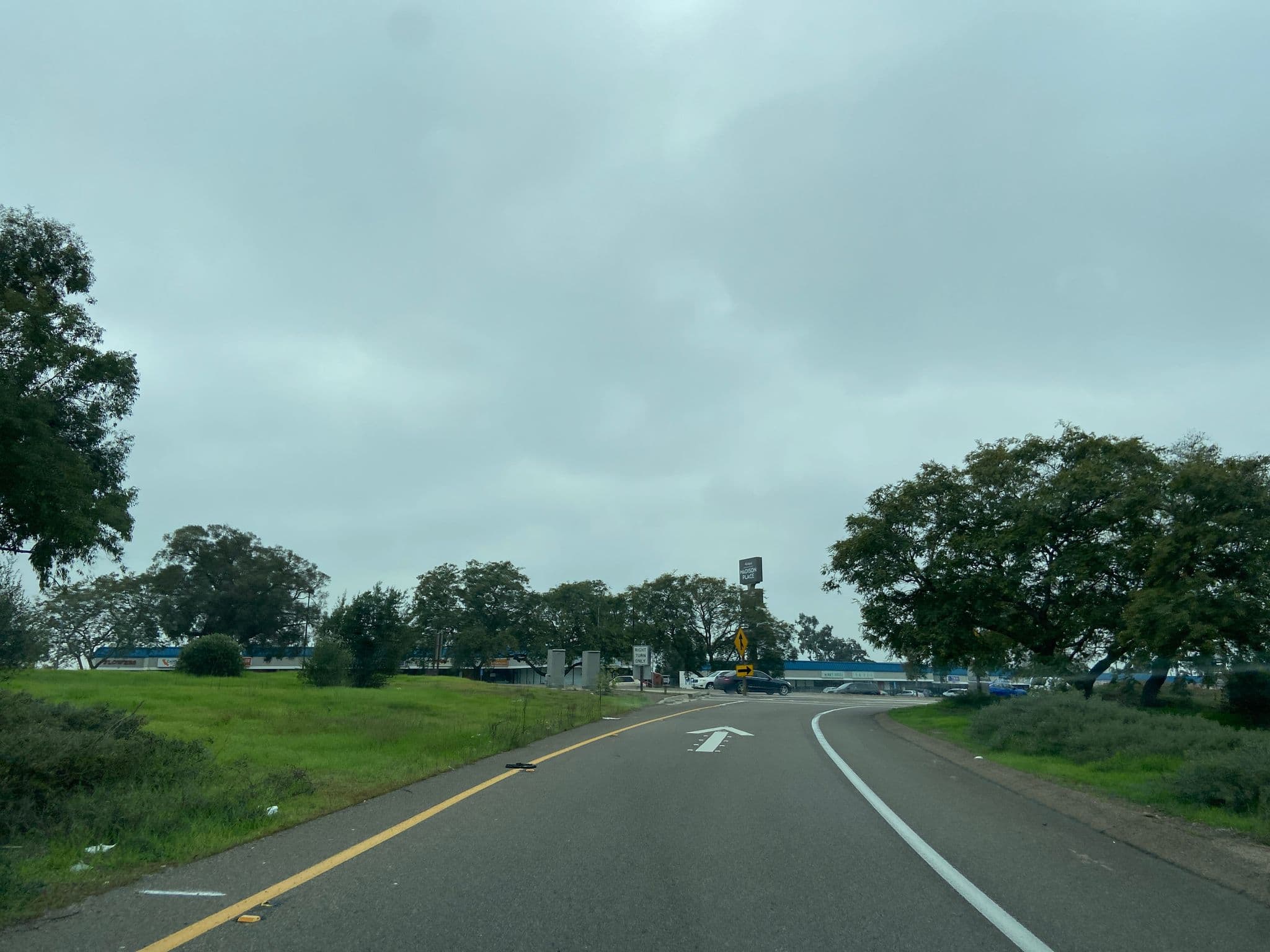 Street view near Motel 6, Sorrento Valley — © joshuaquillan (CC BY-SA · Mapillary)