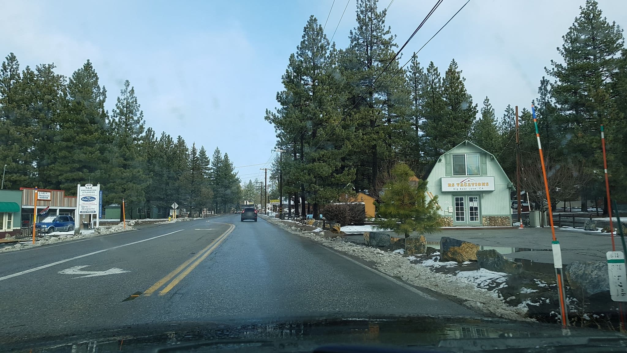 Street view near Big Bear Vacation Rentals, Big Bear City — © igorzo (CC BY-SA · Mapillary)