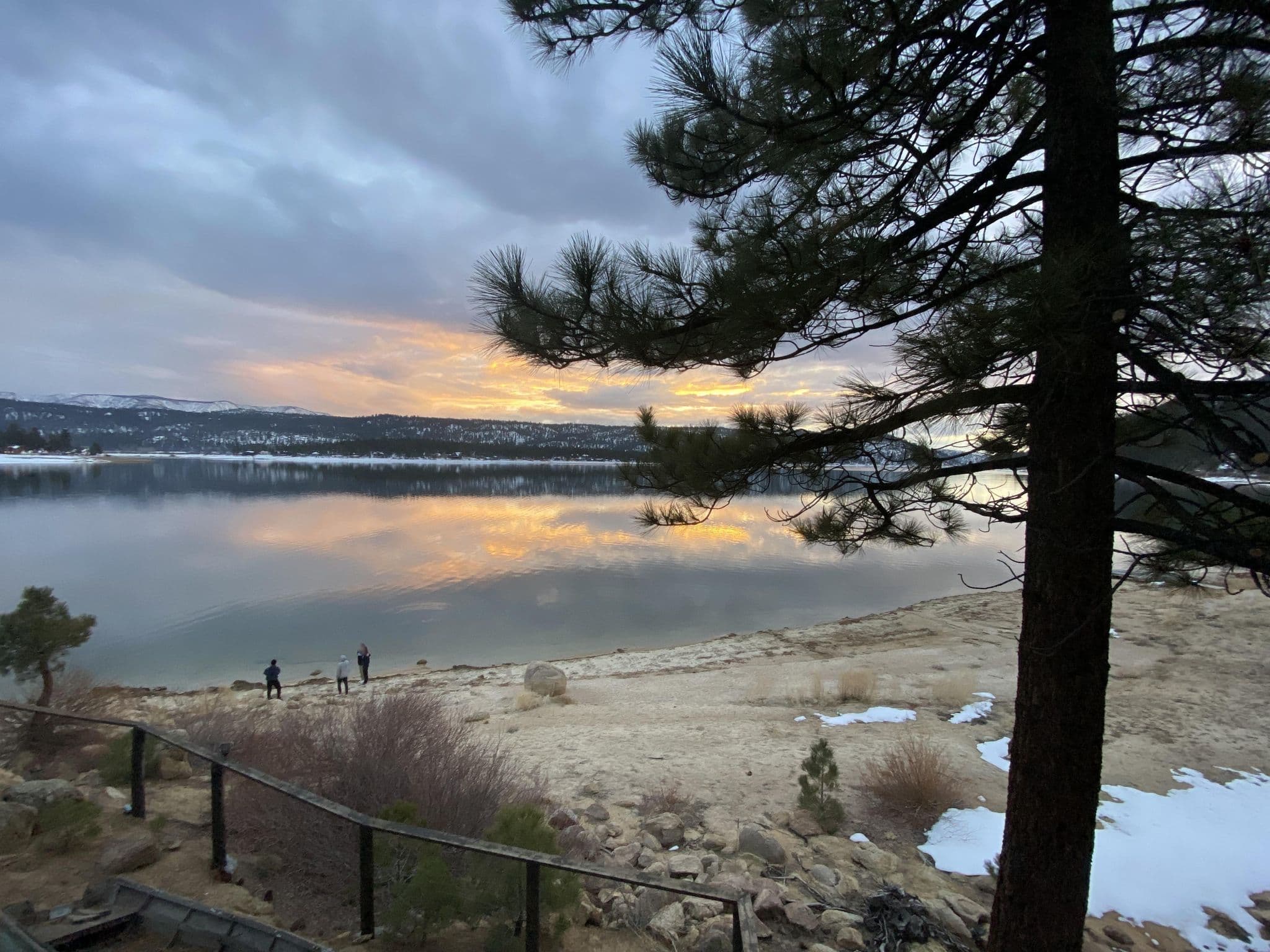 Street view near Windy Point Bed and Breakfast, Big Bear Lake — © Baggins (CC BY-SA · Mapillary)