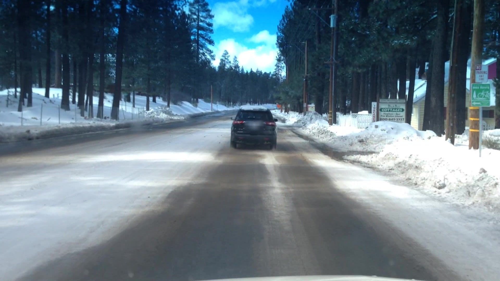 Street view near Black Bear Cottages, Big Bear Lake — © lvl5 (CC BY-SA · Mapillary)