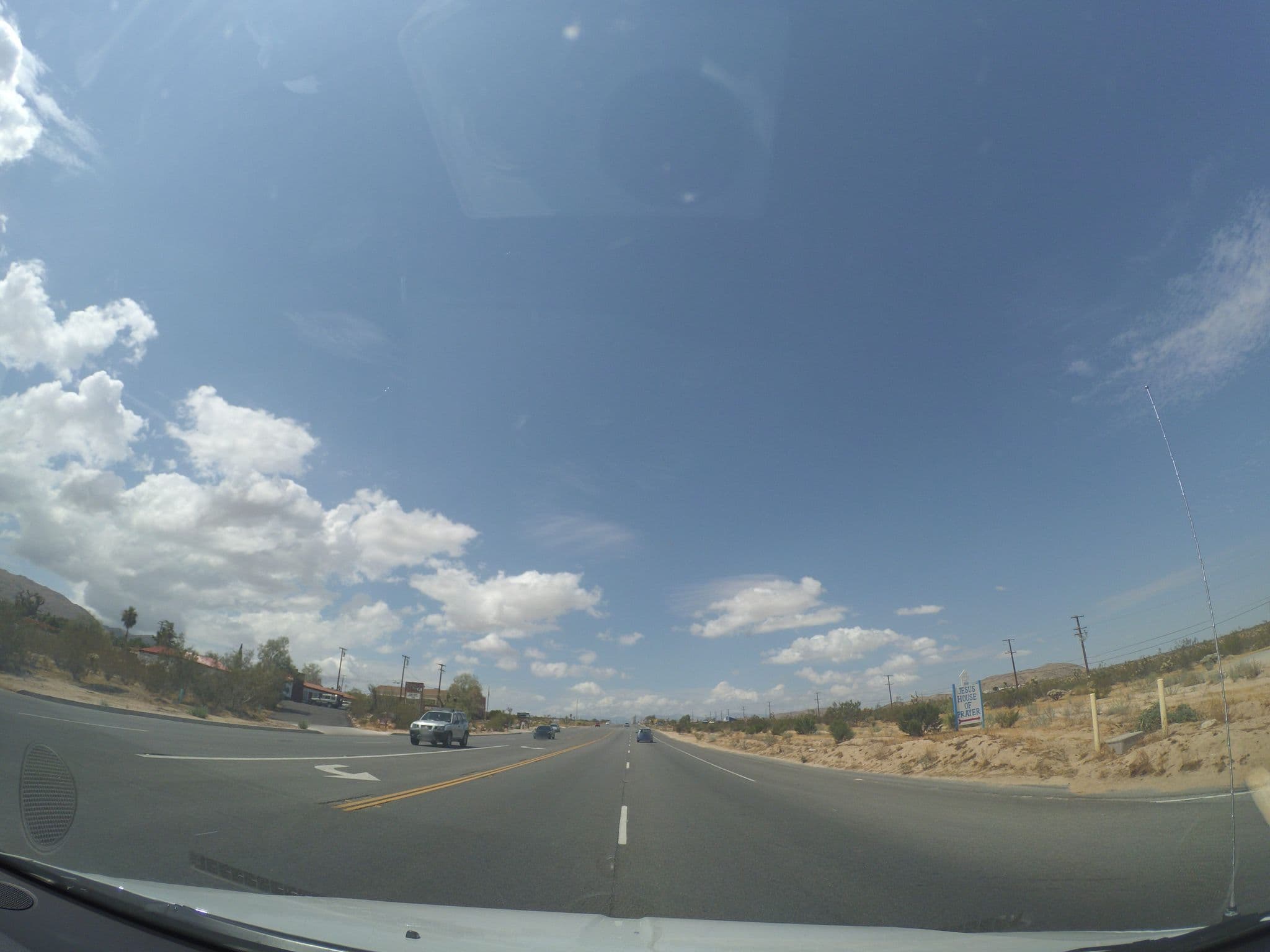 Street view near High Desert Inn Joshua Tree, Joshua Tree — © canadarunner (CC BY-SA · Mapillary)