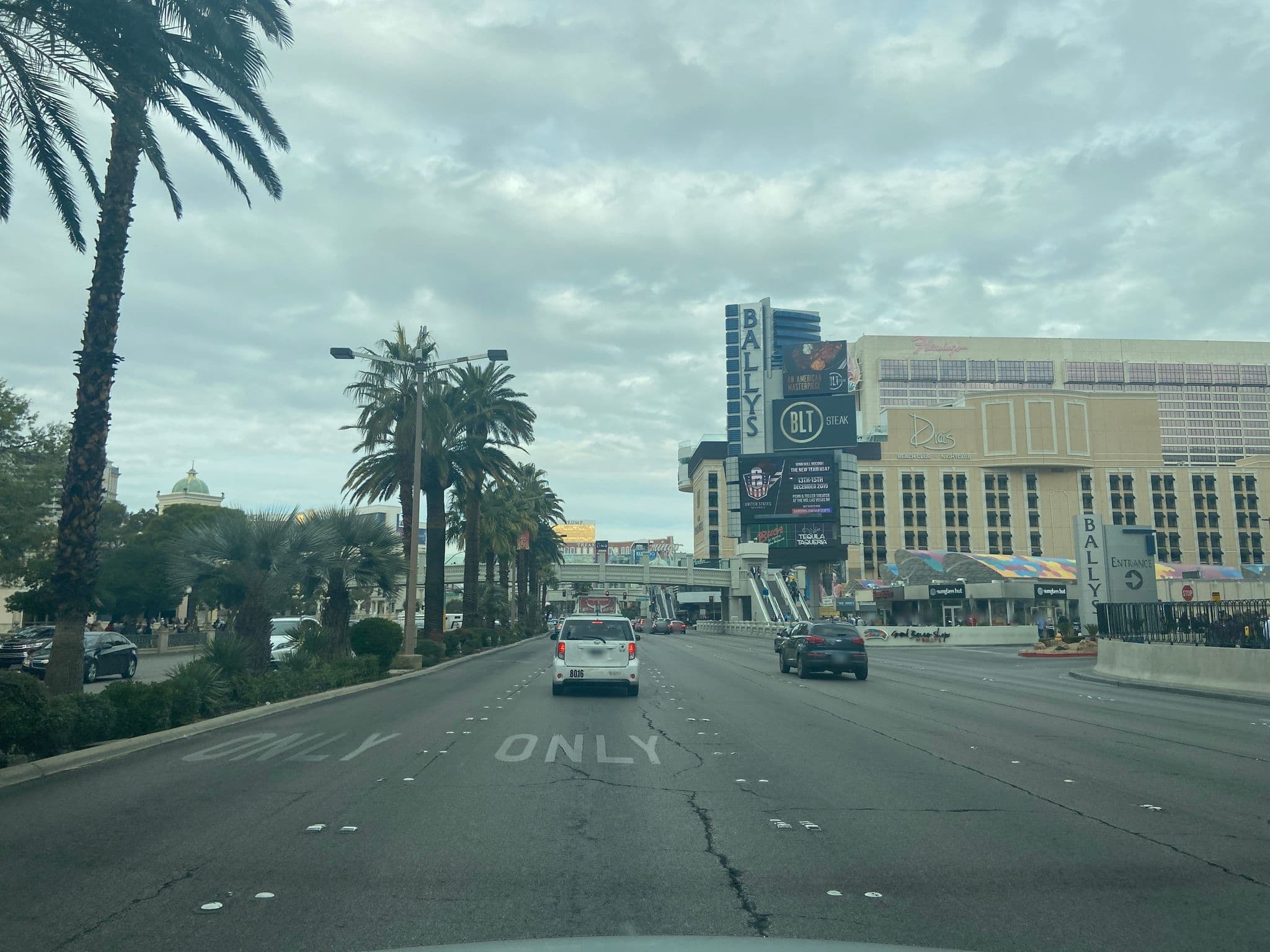 Street view near Wilsons Bday Suite, Paradise — © ryne (CC BY-SA · Mapillary)