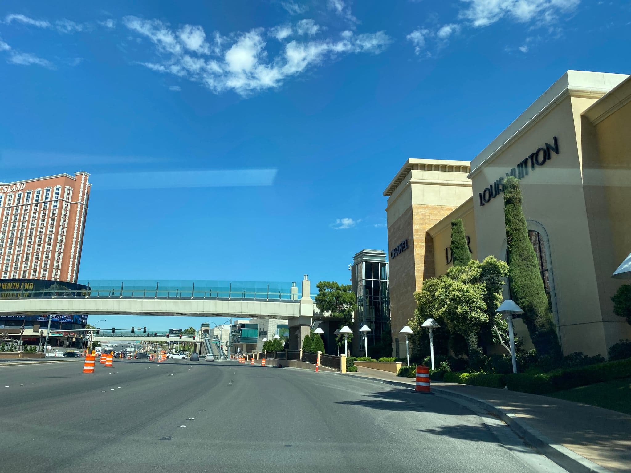 Street view near Wynn Tower Suite 6002, Paradise — © matsayz (CC BY-SA · Mapillary)