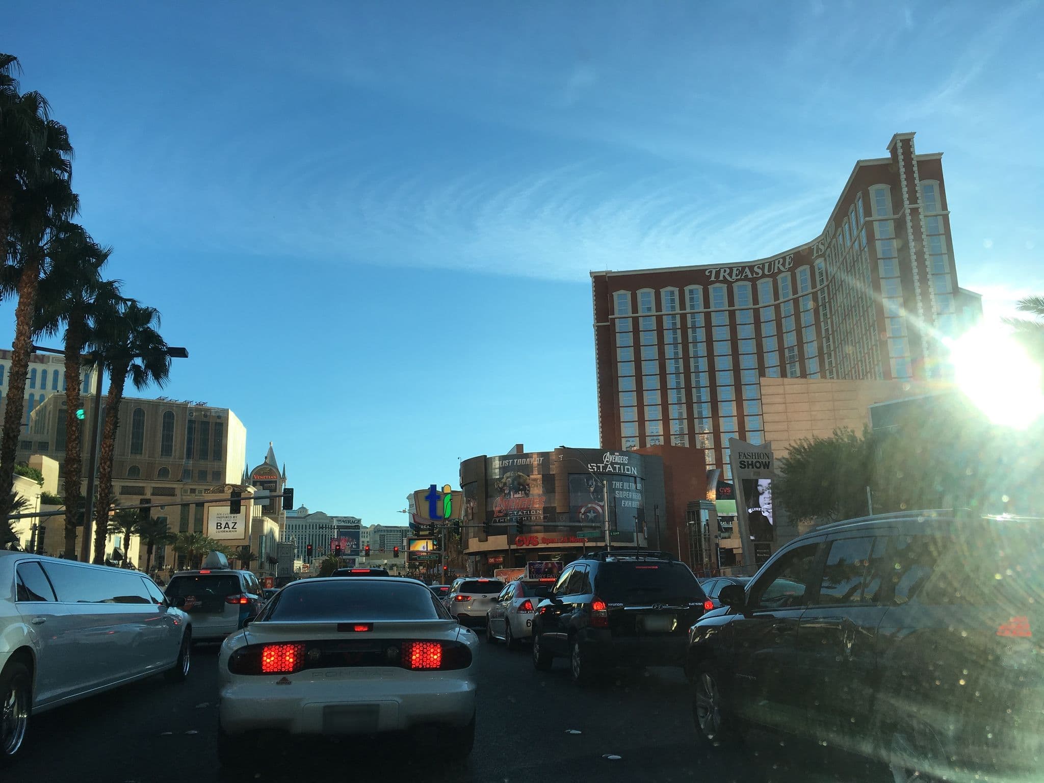 Street view near Wynn Resort Room, Paradise — © raveneye (CC BY-SA · Mapillary)