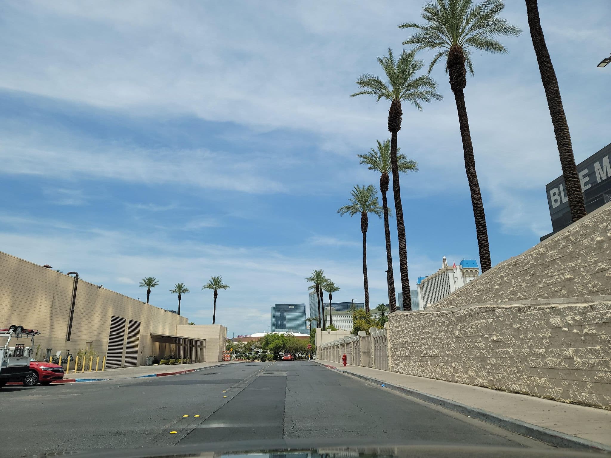 Street view near Room 9340, Paradise — © bekind (CC BY-SA · Mapillary)
