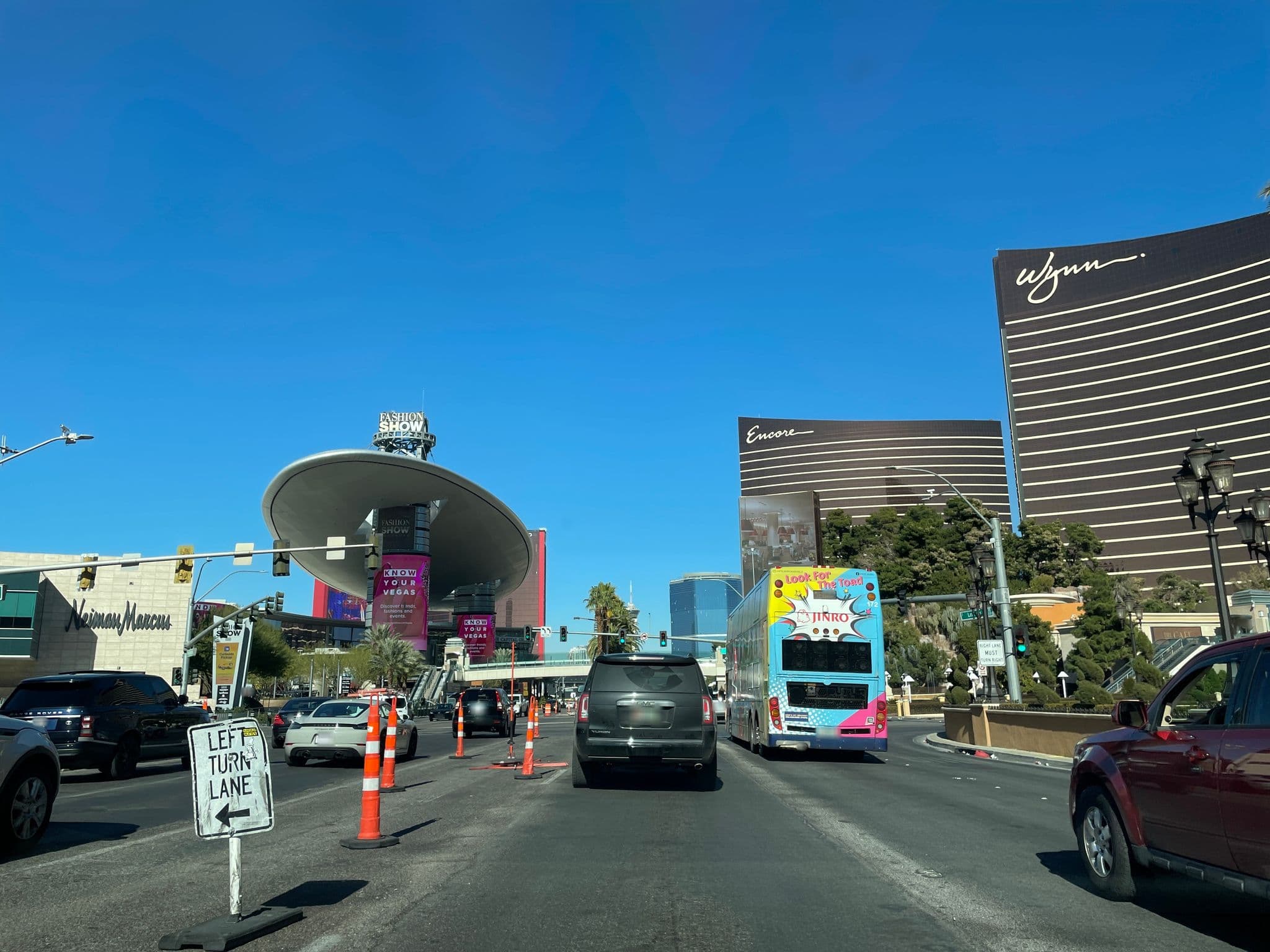 Street view near InterContinental Alliance Resorts, Paradise — © matsayz (CC BY-SA · Mapillary)