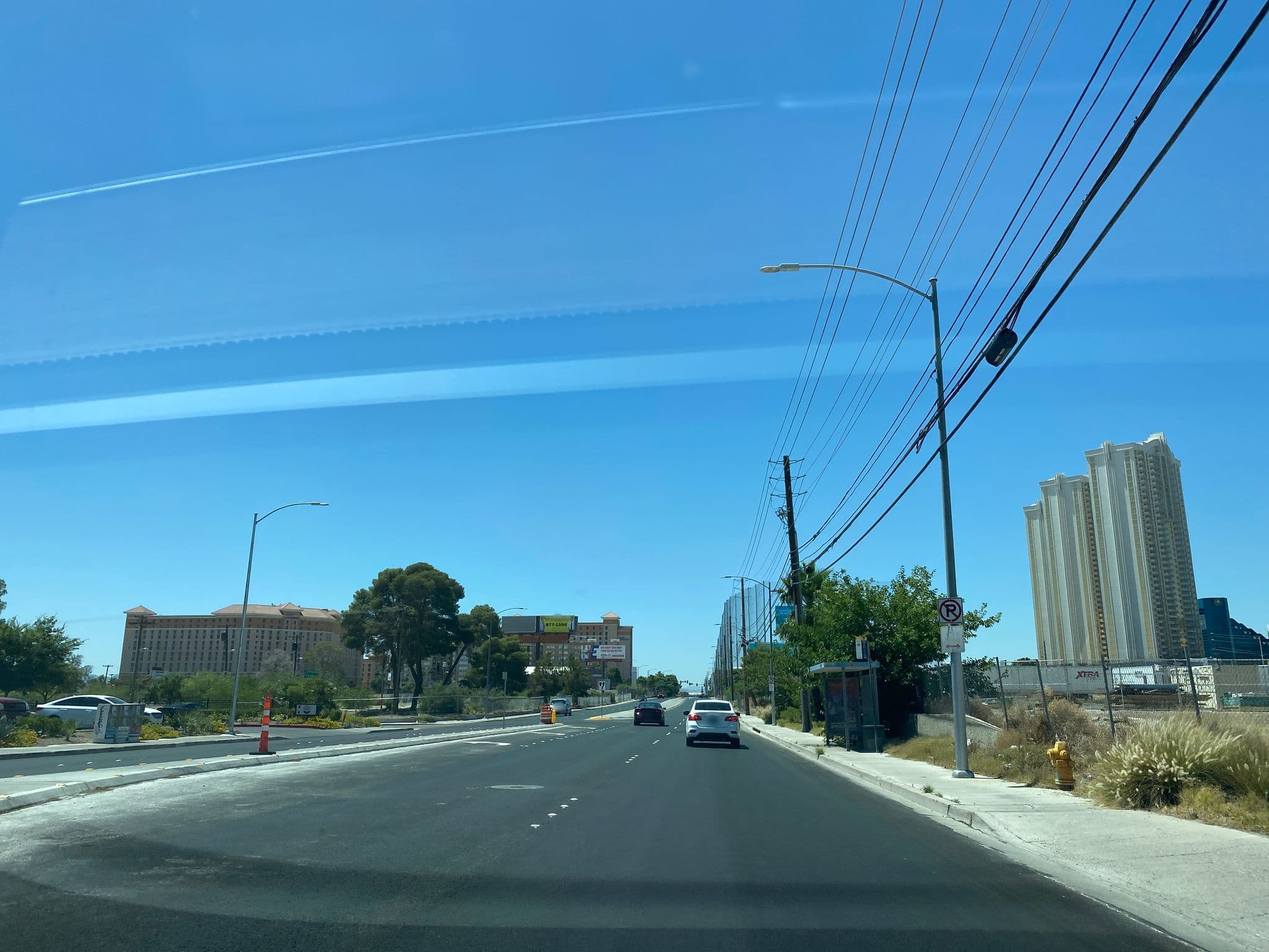 Street view near Super 8, Paradise — © matsayz (CC BY-SA · Mapillary)