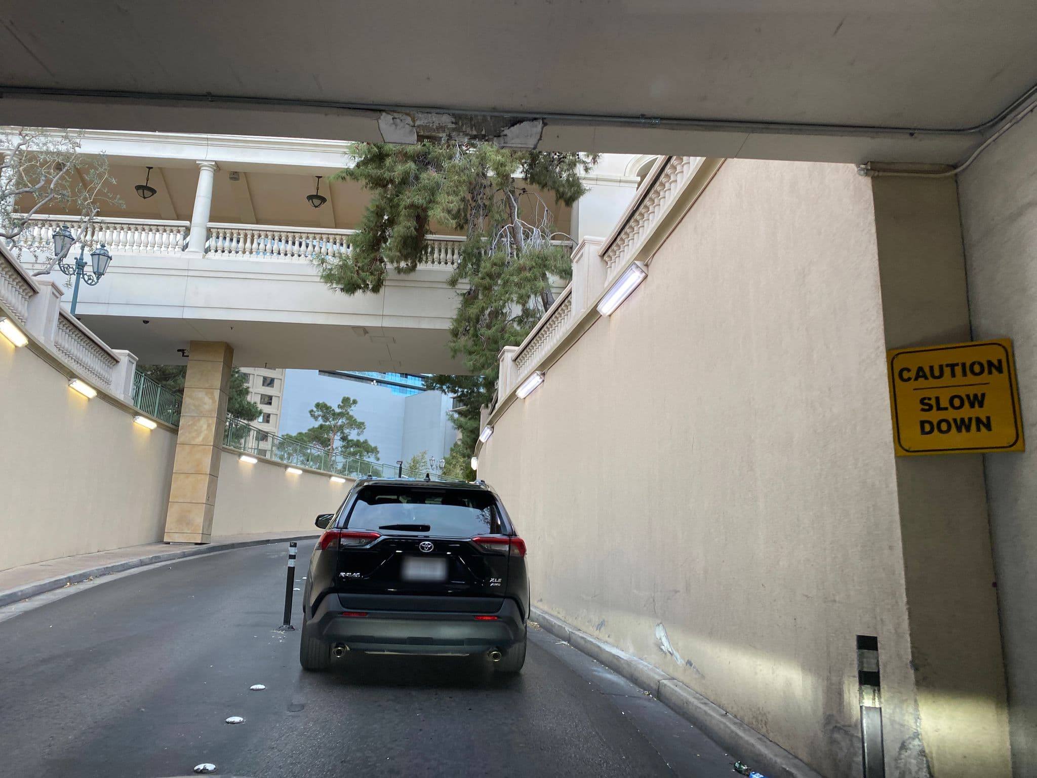 Street view near Room 2815 Cosmopolitan, Paradise — © matsayz (CC BY-SA · Mapillary)