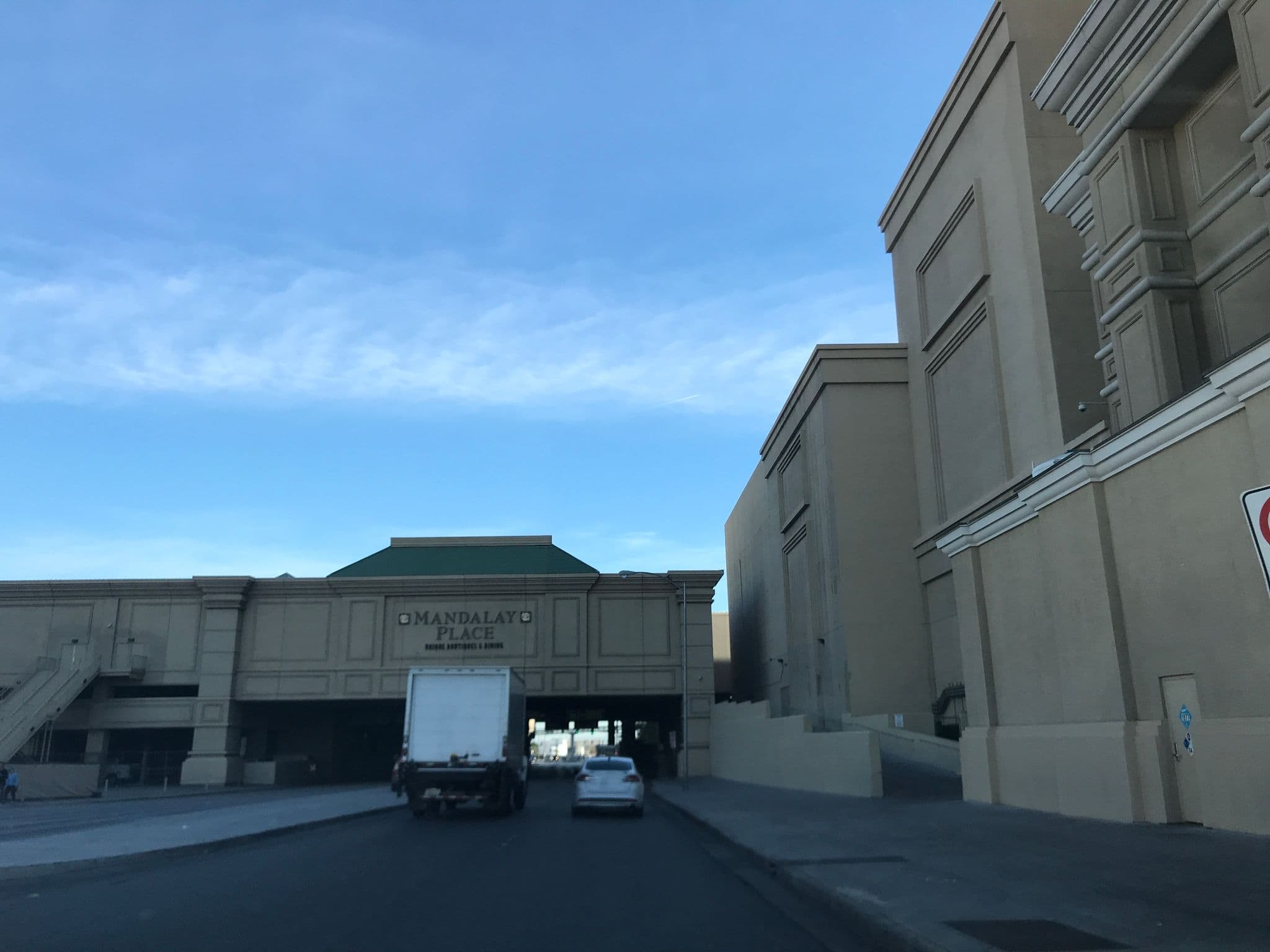 Street view near THEhotel Suite 7901, Paradise — © amandamims (CC BY-SA · Mapillary)