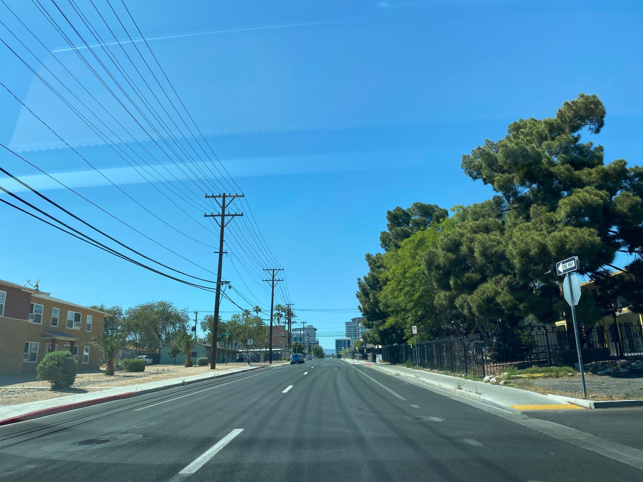 Street view near Clairbnb, Las Vegas — © matsayz (CC BY-SA · Mapillary)