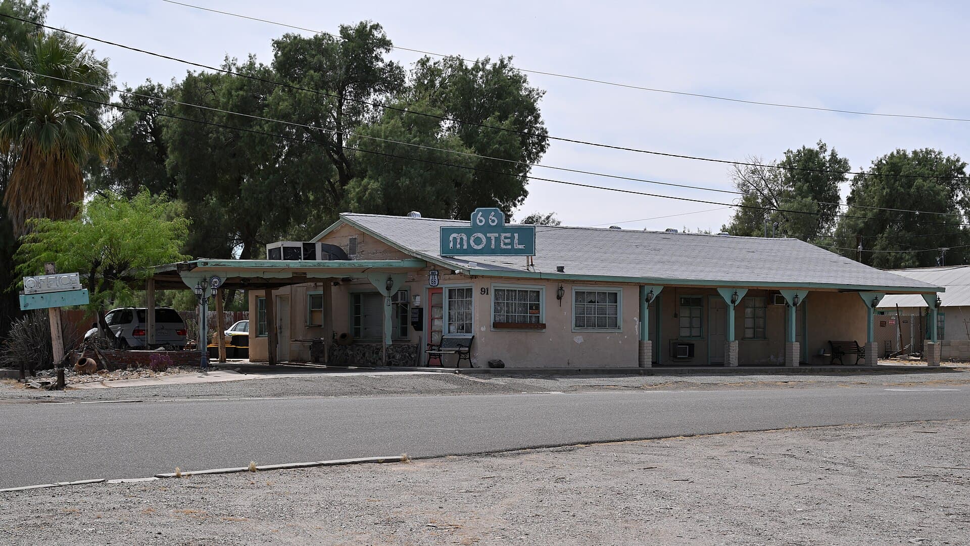 66 Motel (via Wikimedia Commons, CC BY 4.0)