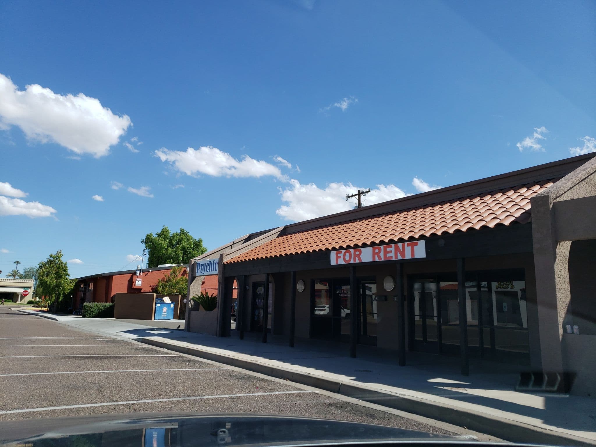 Street view near C M Supply, Paradise Valley — © drkludge (CC BY-SA · Mapillary)