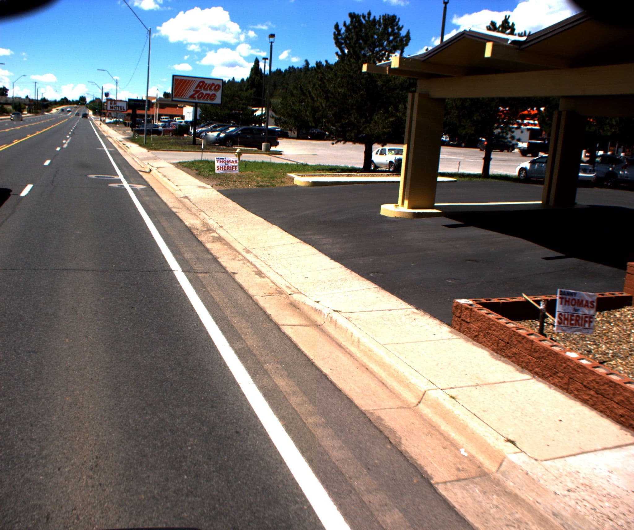 Street view near Choice Hotels, Flagstaff — © adotgis (CC BY-SA · Mapillary)