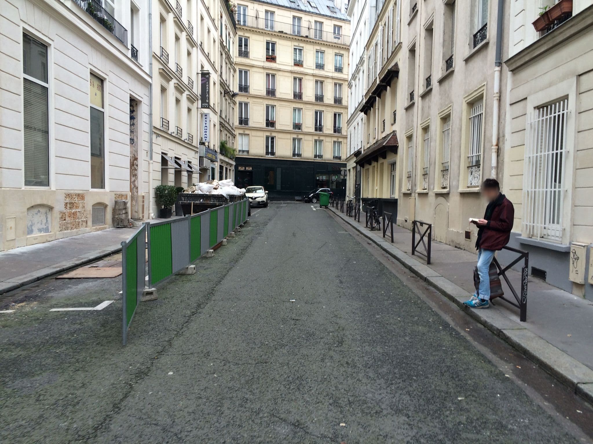 Street view near Le Chaplain, Paris 06 Luxembourg — © r0m1r (CC BY-SA · Mapillary)