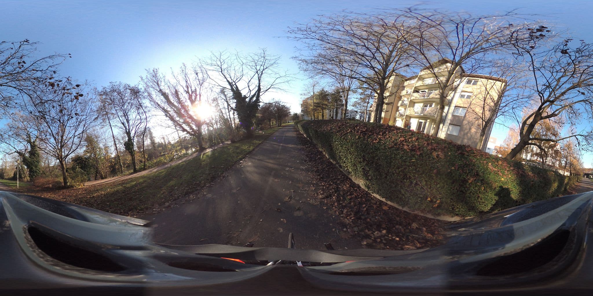 Street view near Hôtel Strasbourg Montagne Verte, Strasbourg — © franckbbs (CC BY-SA · Mapillary)