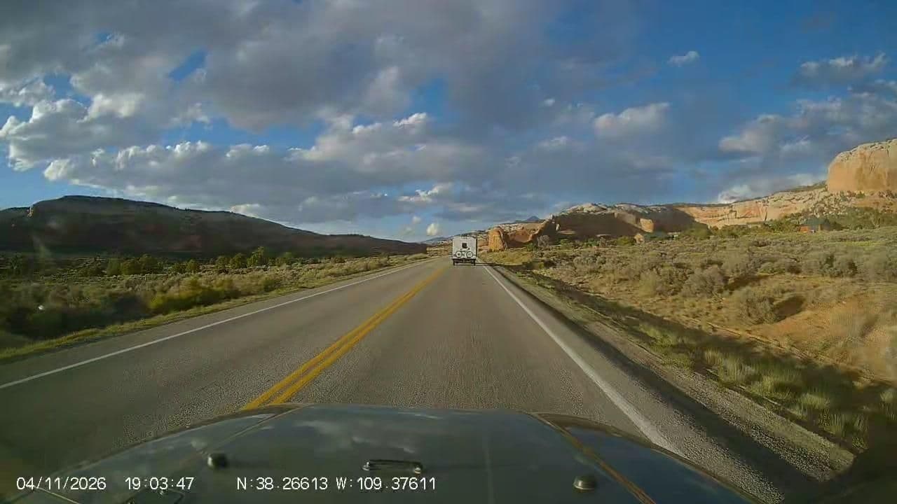 Street view near Wilson Arch Resort Community, Moab — © b1tw153 (CC BY-SA · Mapillary)