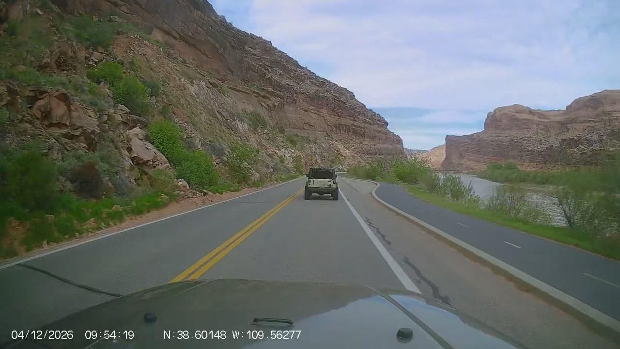 Street view near Sorrel River Ranch Resort and Spa, Moab — © b1tw153 (CC BY-SA · Mapillary)