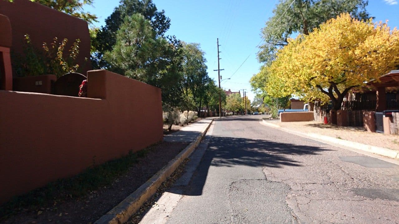 Street view near Casita Bonita, Santa Fe — © voschix (CC BY-SA · Mapillary)