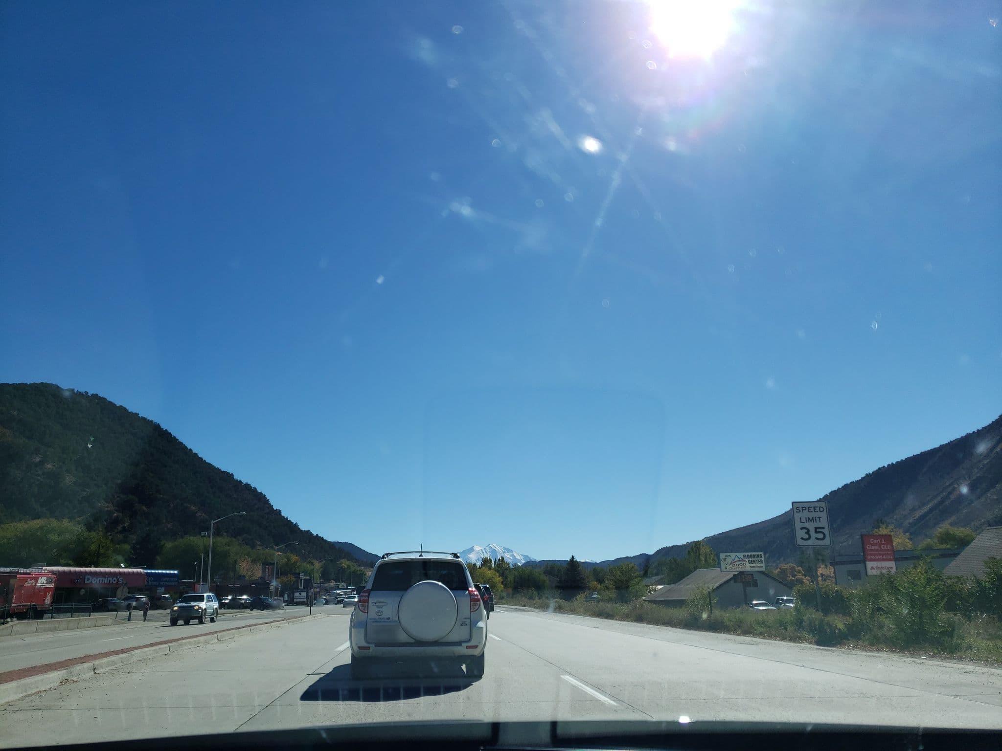 Street view near Motel Man, Glenwood Springs — © muthu (CC BY-SA · Mapillary)