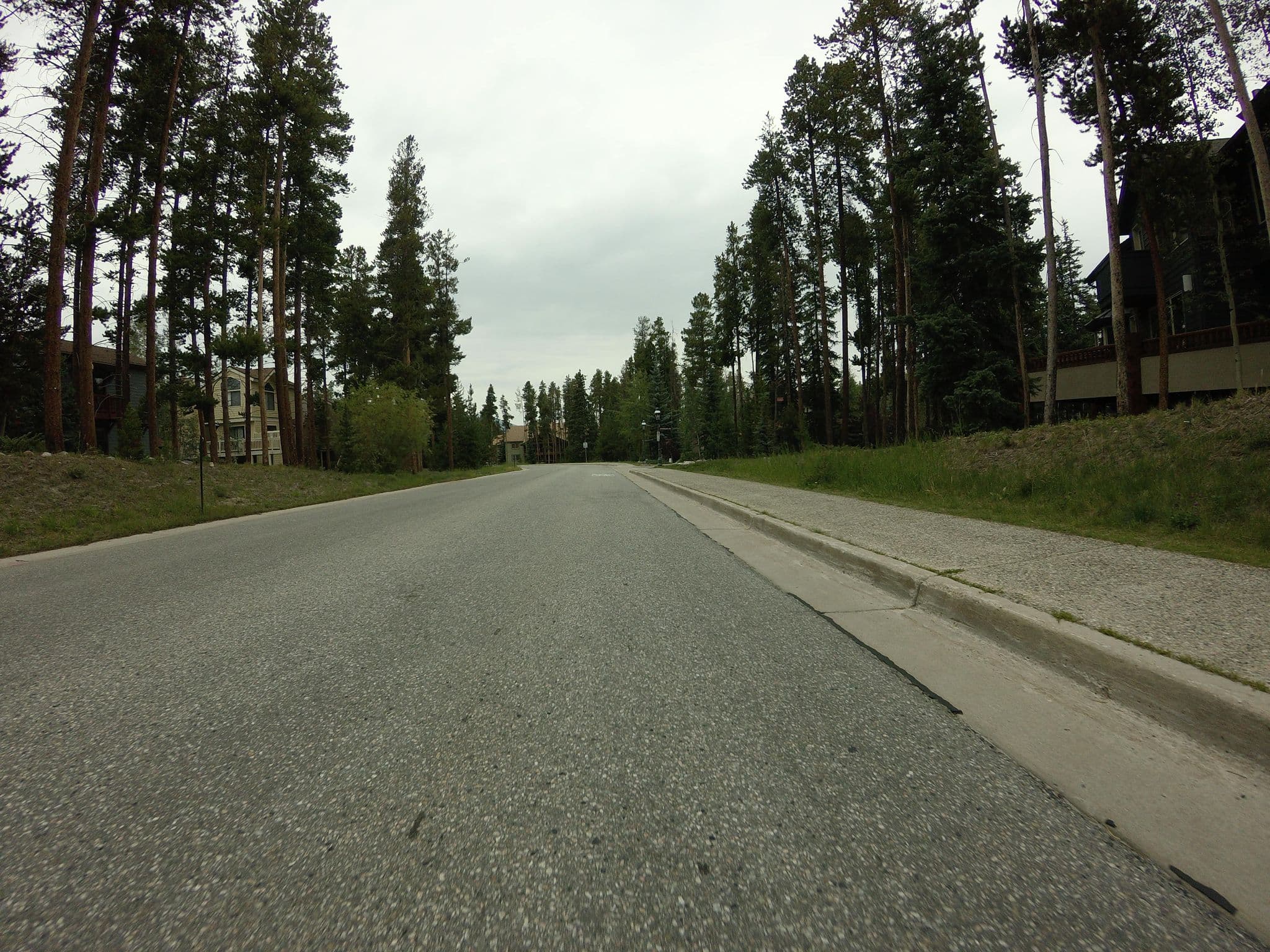 Street view near 90 snow ridge way, Silverthorne — © talllguy (CC BY-SA · Mapillary)