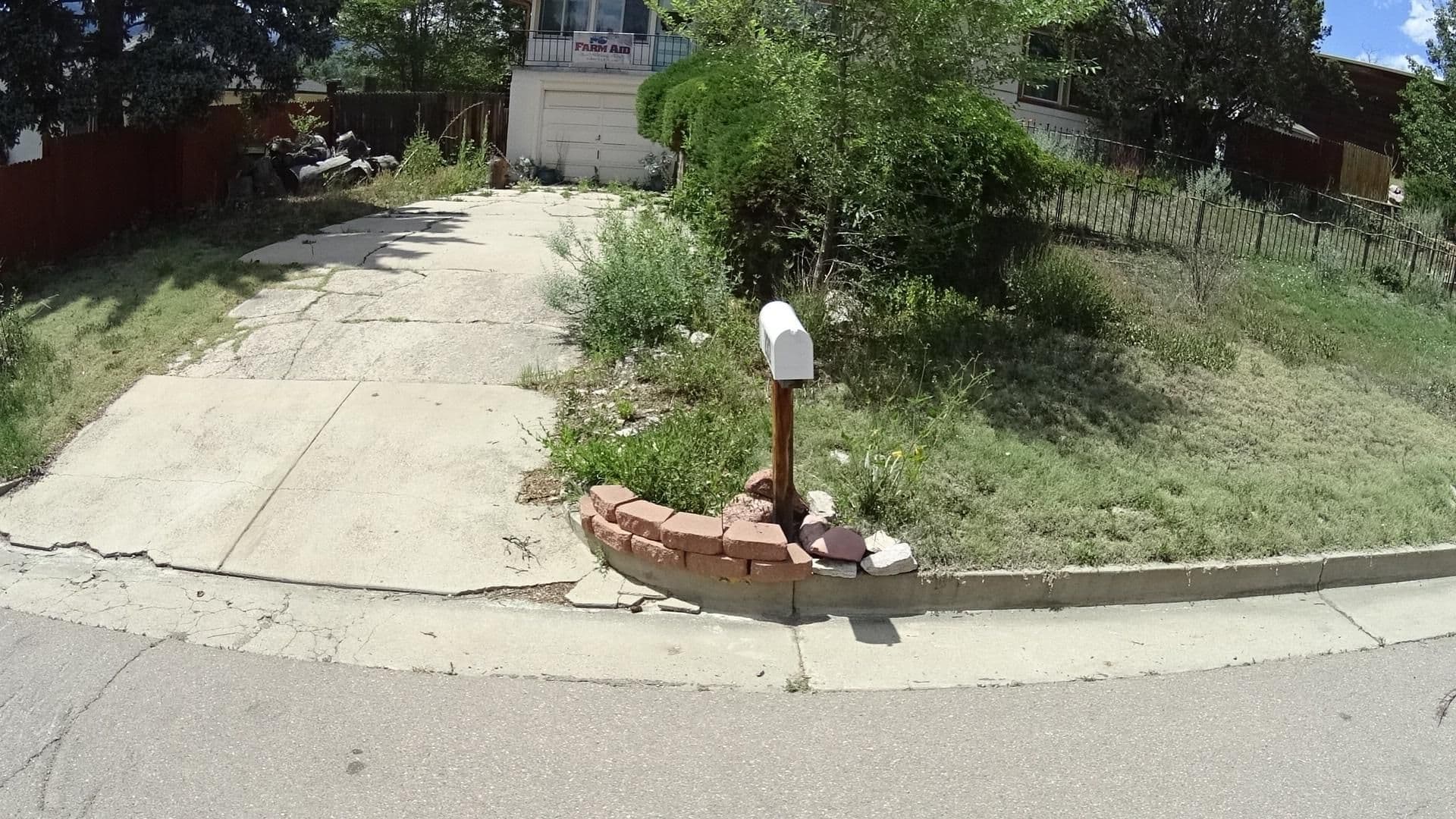 Street view near Mystic Portal Bed and Breakfast, Colorado Springs — © marker_geo (CC BY-SA · Mapillary)