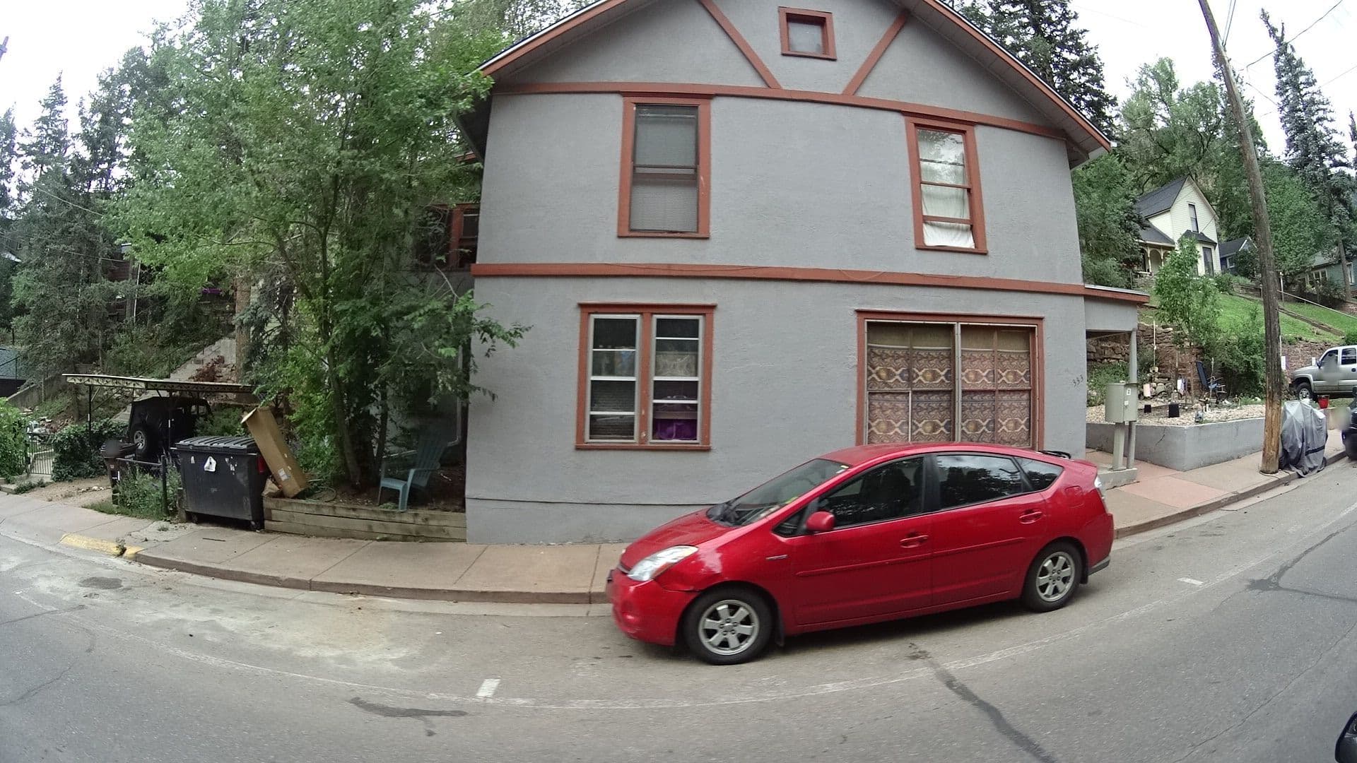 Street view near Manitou Springs Cottages, Manitou Springs — © marker_geo (CC BY-SA · Mapillary)