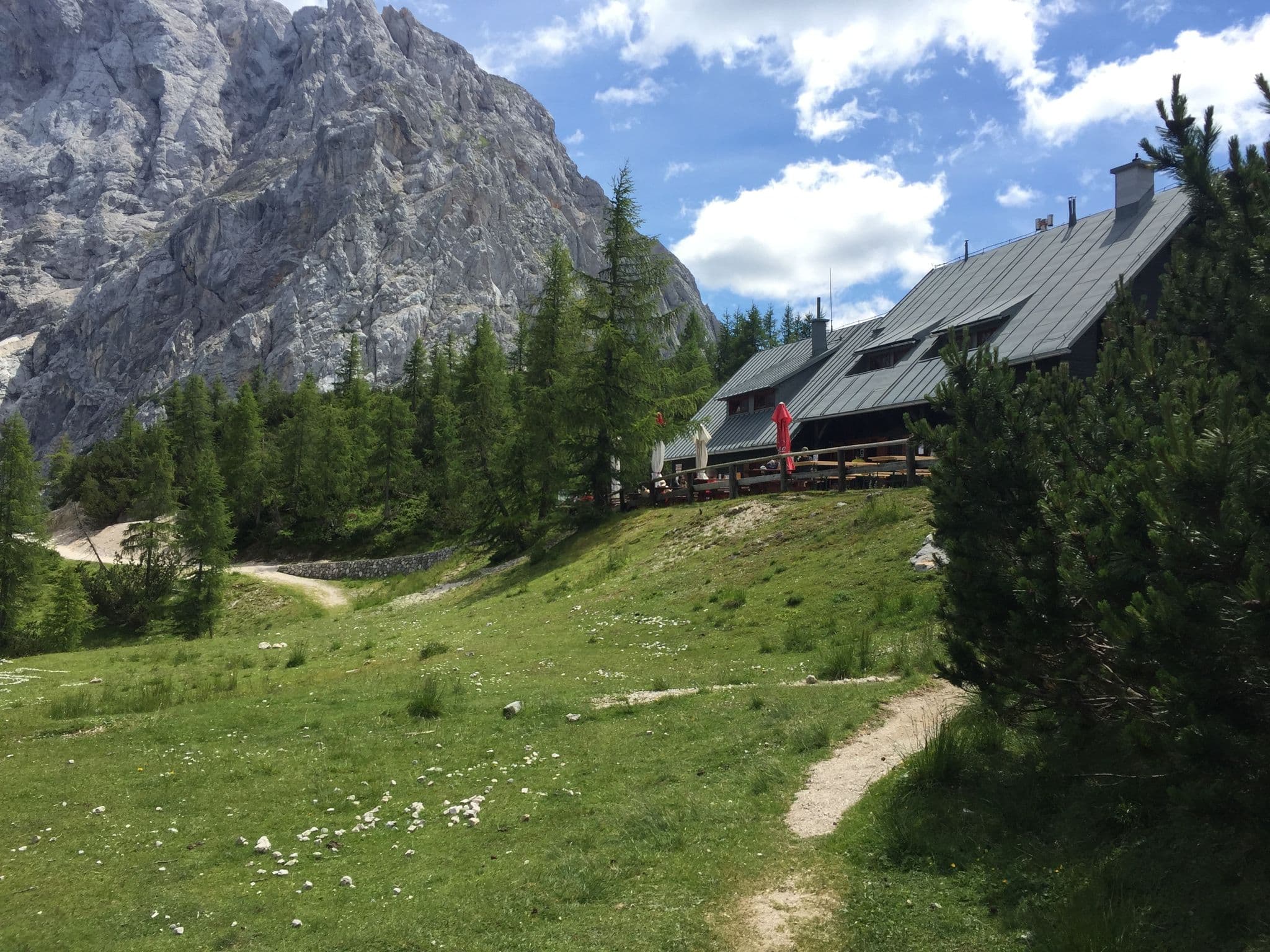 Street view near Poštarski dom na Vršiču, Kranjska Gora — © igorzo (CC BY-SA · Mapillary)