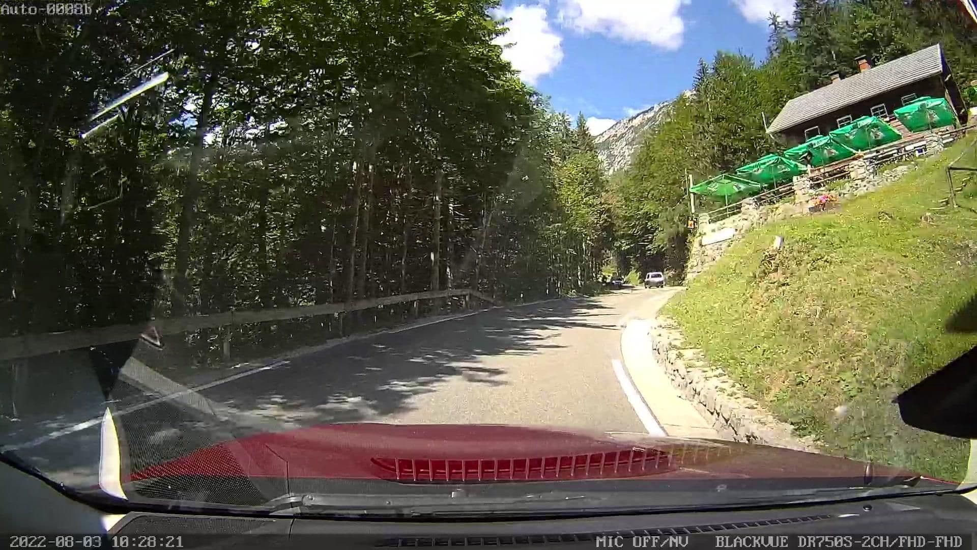 Street view near Mihov dom na Vršiču, Kranjska Gora — © rdnnk (CC BY-SA · Mapillary)