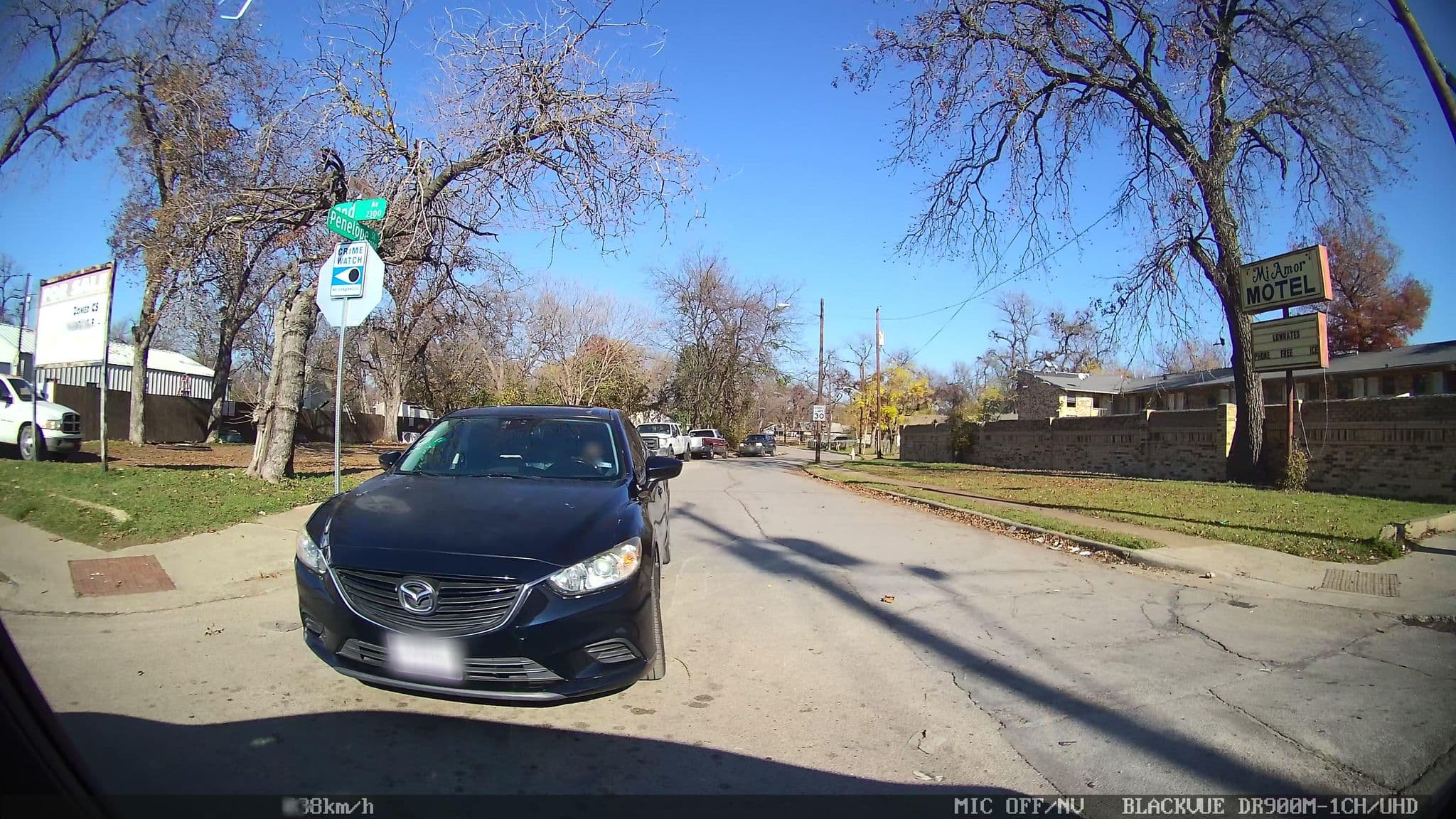 Street view near Mi Amor Motel, Dallas — © karitotp (CC BY-SA · Mapillary)