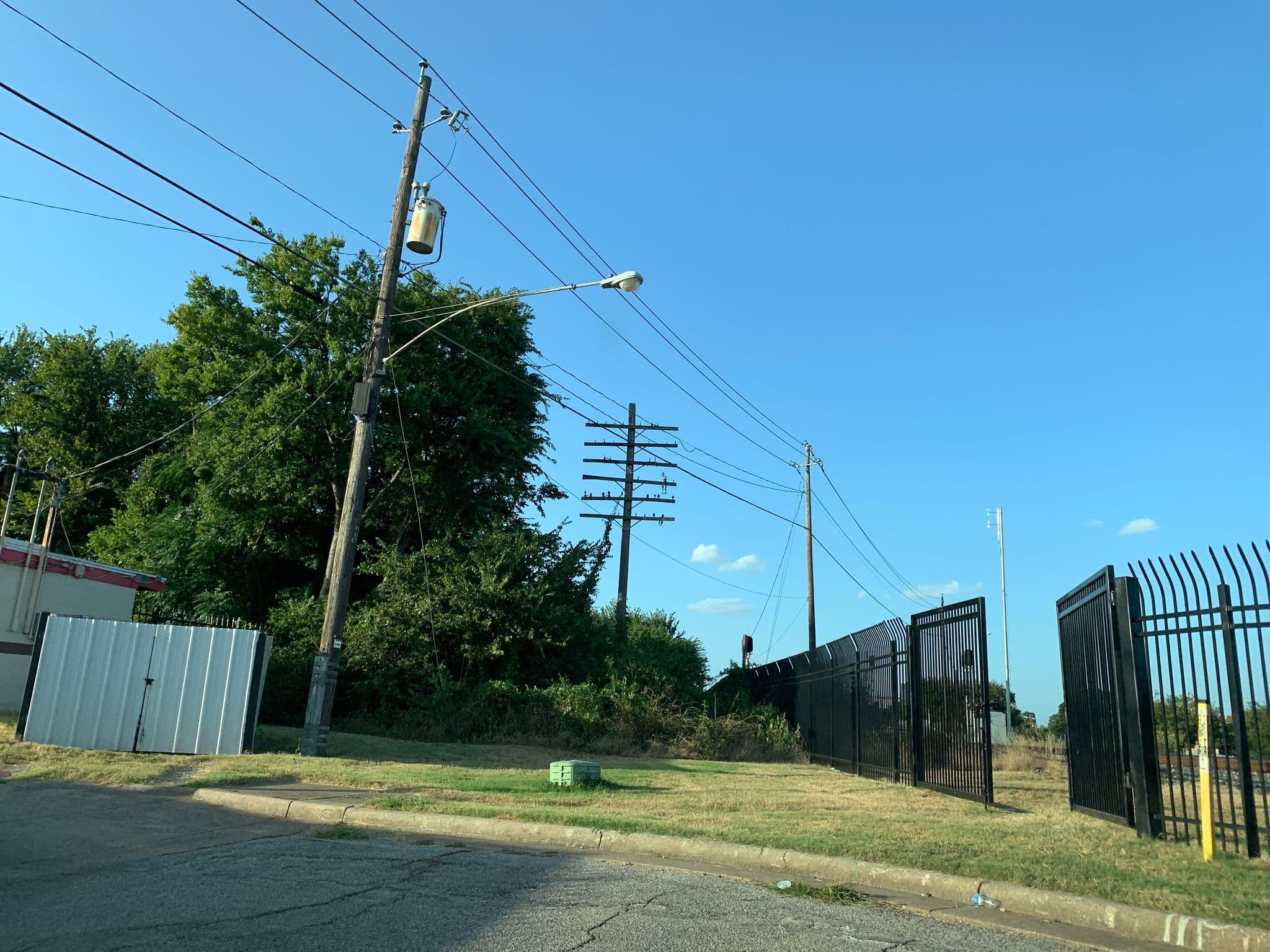 Street view near Red Door Motel, Dallas — © mselliott (CC BY-SA · Mapillary)