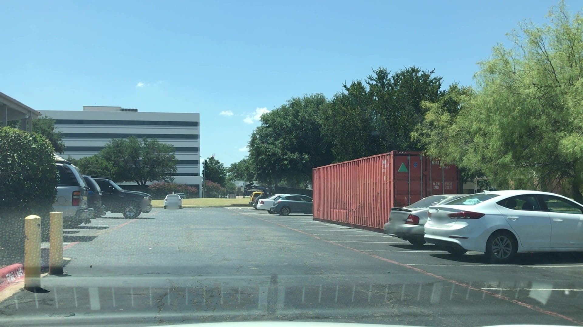 Street view near La Quinta Inn Dallas Northwest Farmers Branch, Farmers Branch — © lvl5 (CC BY-SA · Mapillary)