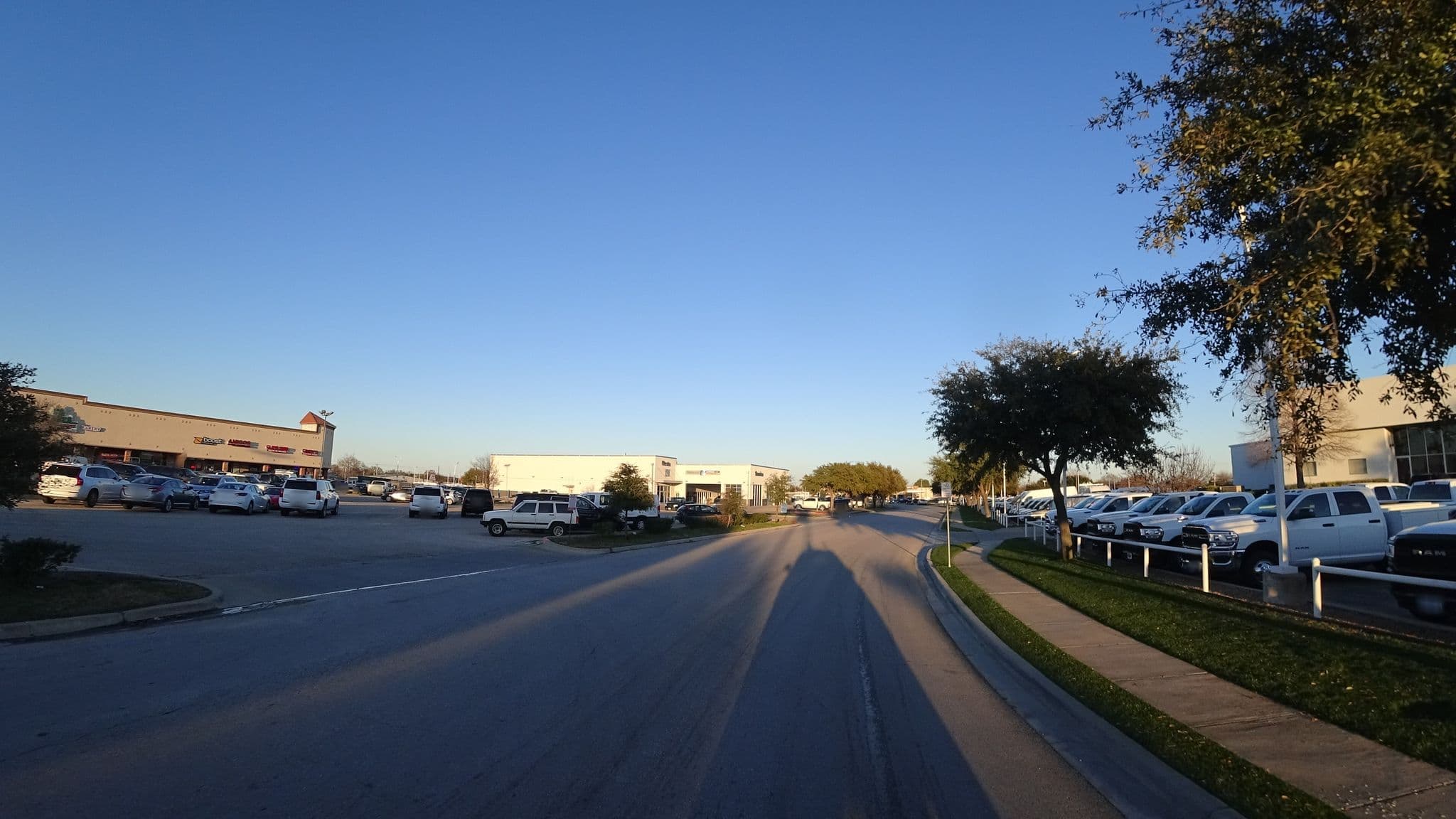 Street view near Econolodge, Lewisville — © bwyatt516 (CC BY-SA · Mapillary)
