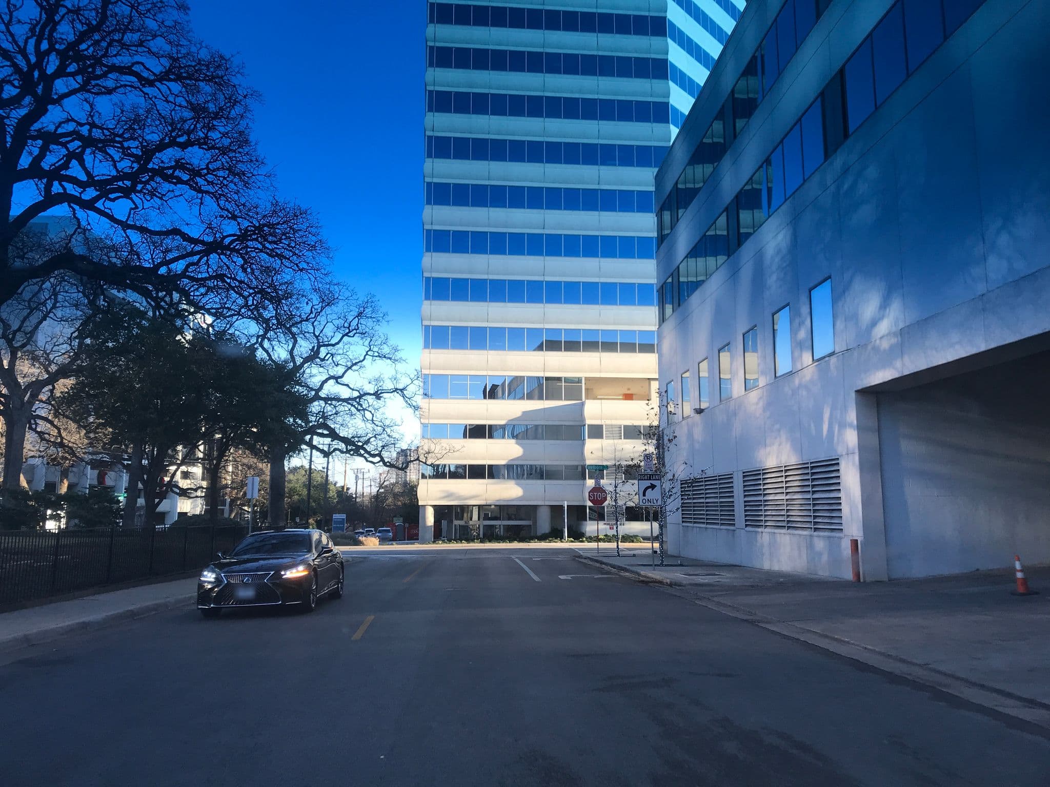 Street view near Opus Meeting Rooms, Dallas — © yardcheese (CC BY-SA · Mapillary)