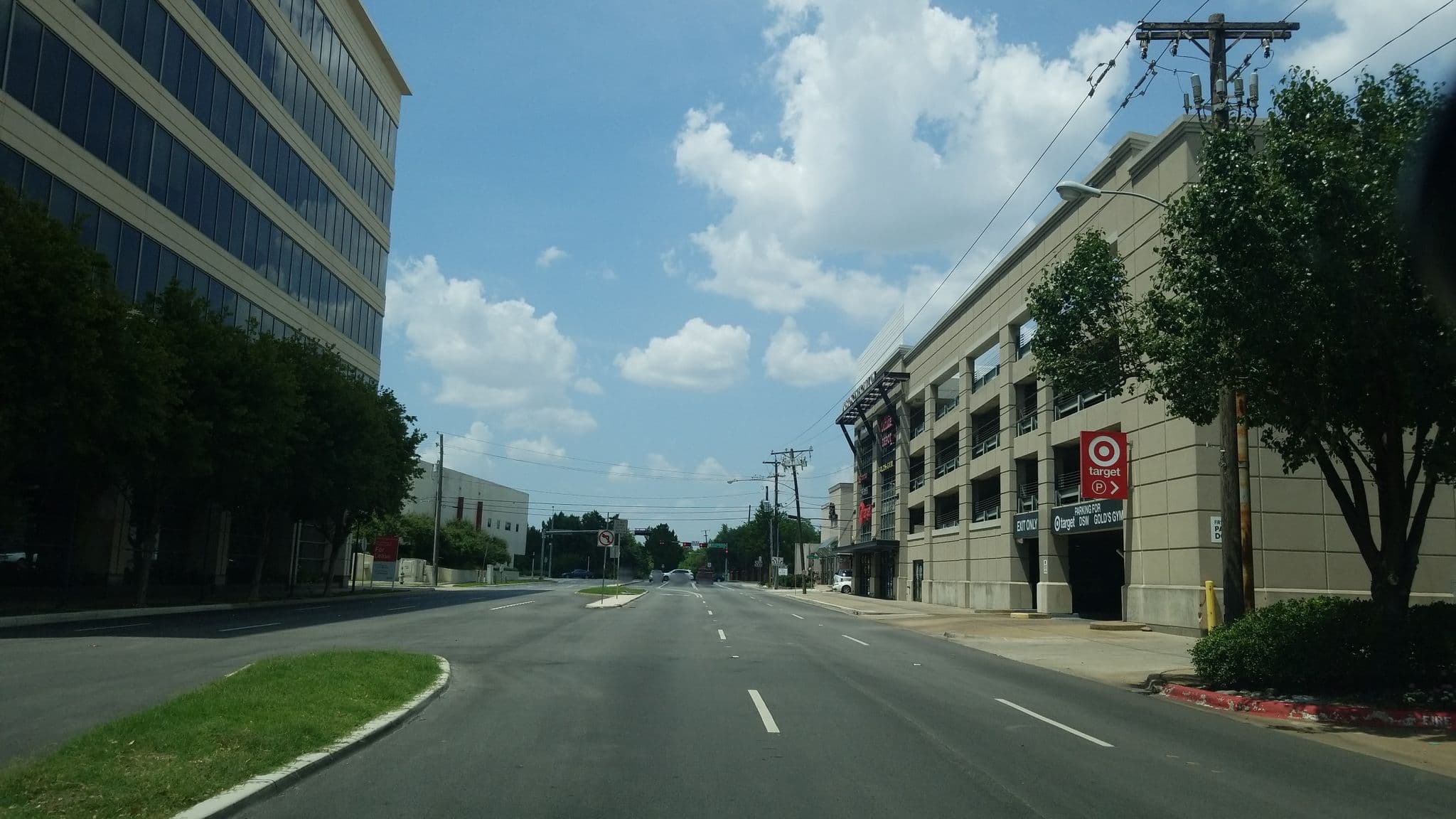 Street view near Terramesa Holdings, Dallas — © mselliott (CC BY-SA · Mapillary)