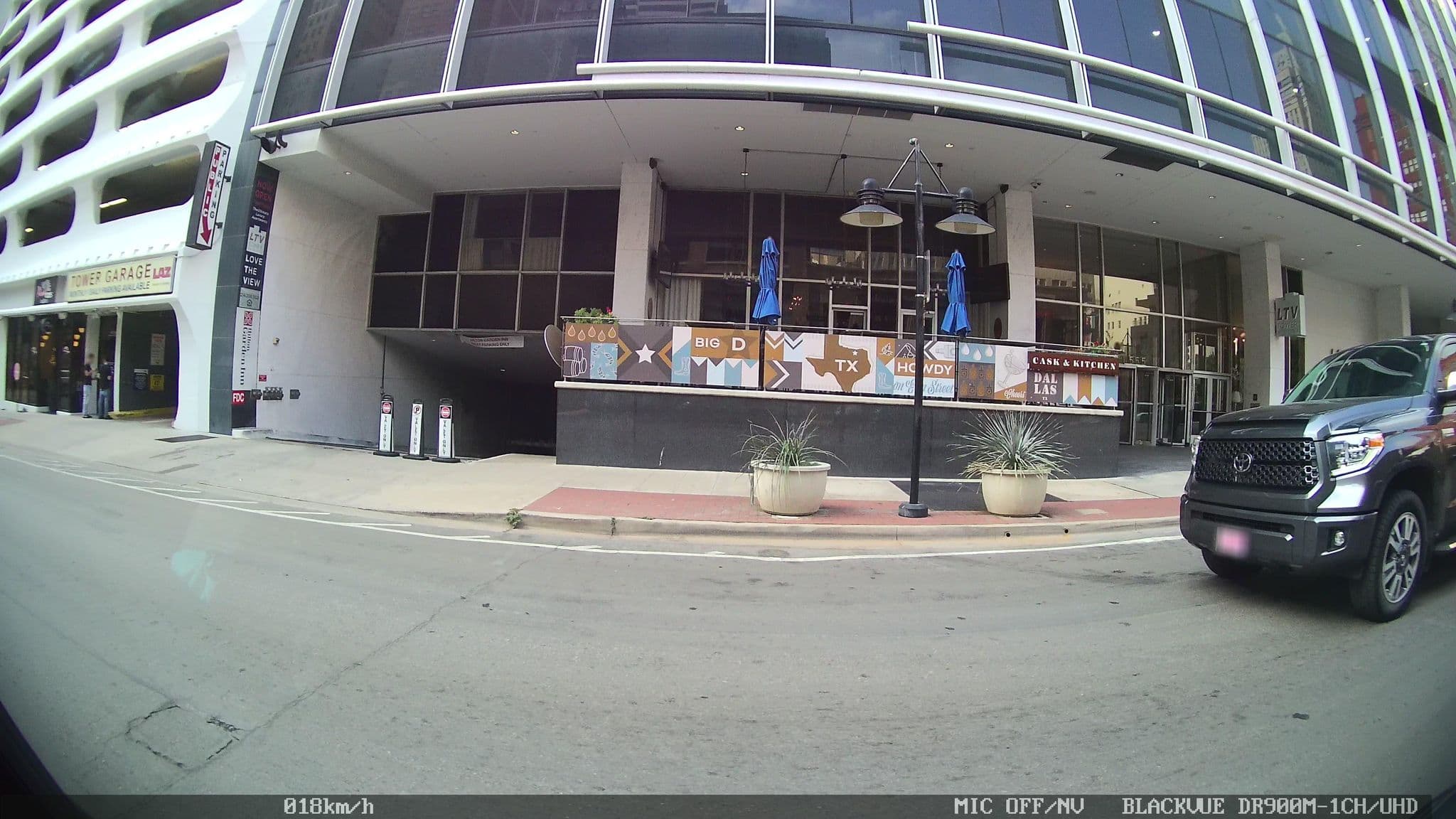 Street view near Mint House, Dallas — © kaart_2 (CC BY-SA · Mapillary)