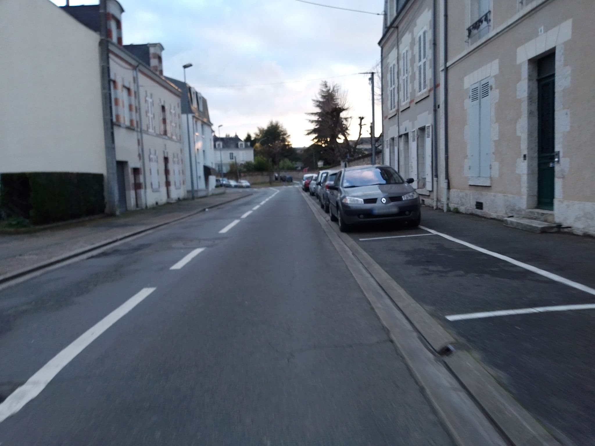Street view near Chez Alicia, Blois — © maxdeblois (CC BY-SA · Mapillary)