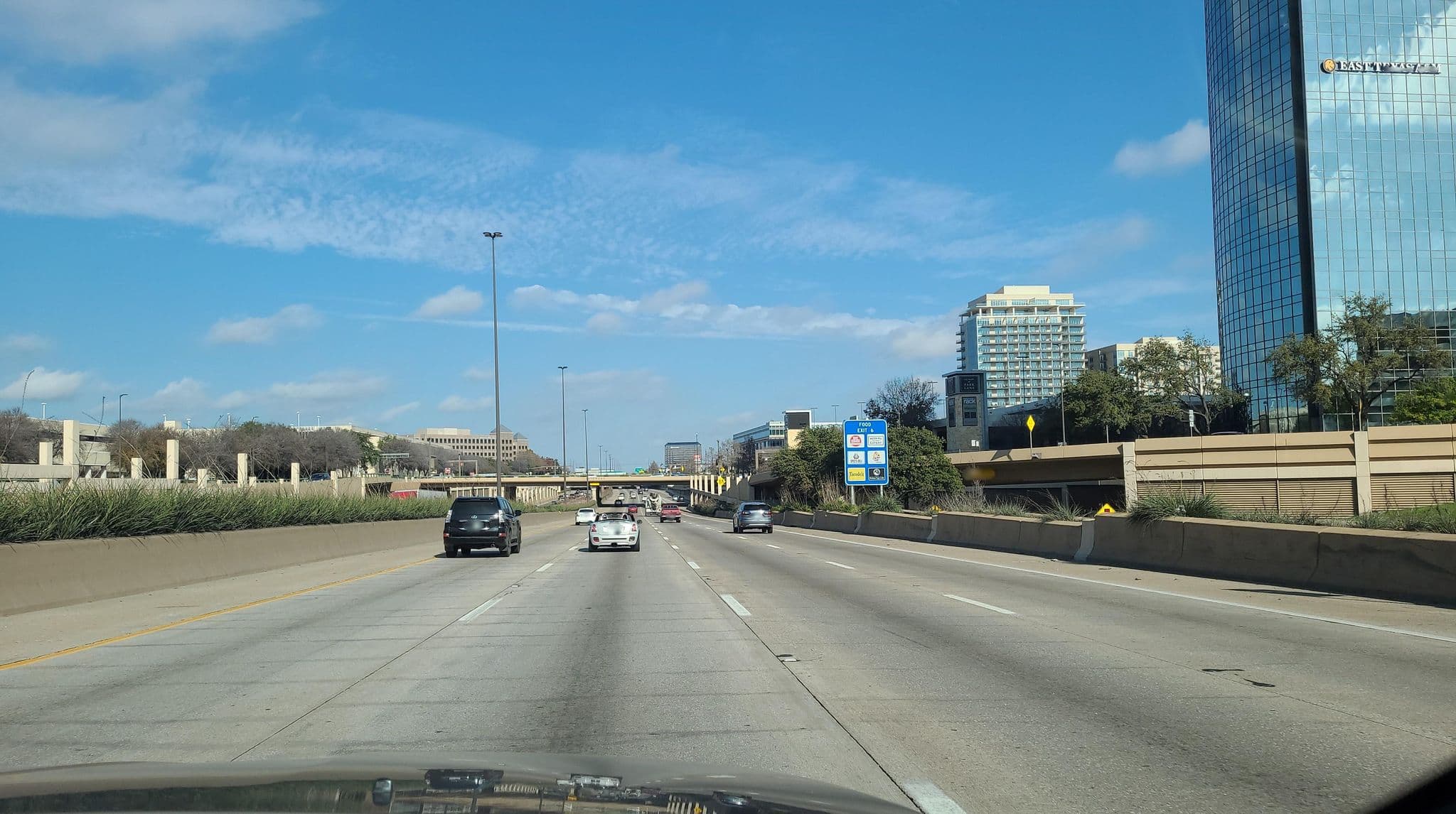 Street view near Room 108, Dallas — © directionup (CC BY-SA · Mapillary)